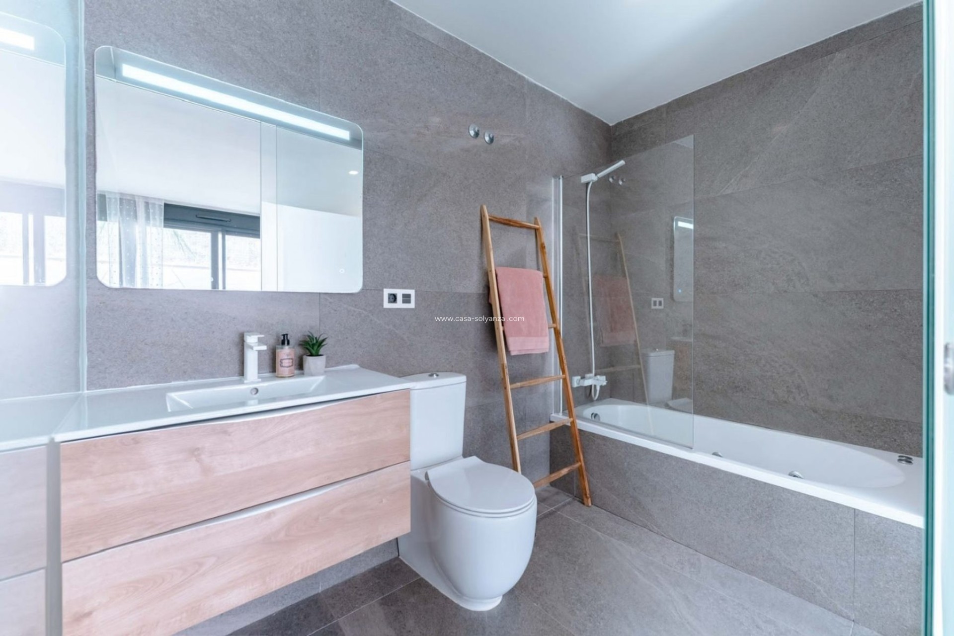 Wiederverkauf - Villa - San Miguel de Salinas