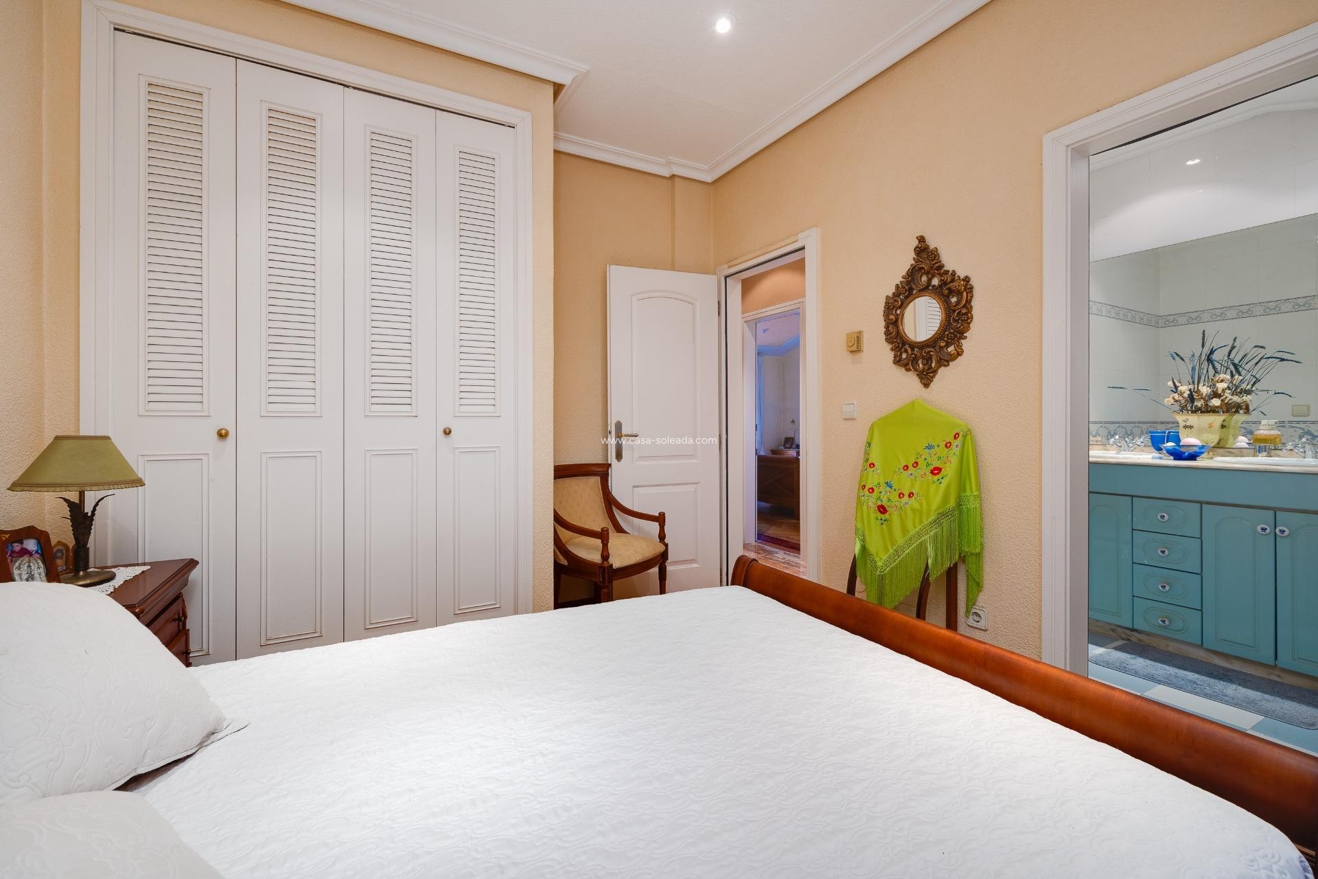 Wiederverkauf - Villa - Torrevieja - Aguas nuevas