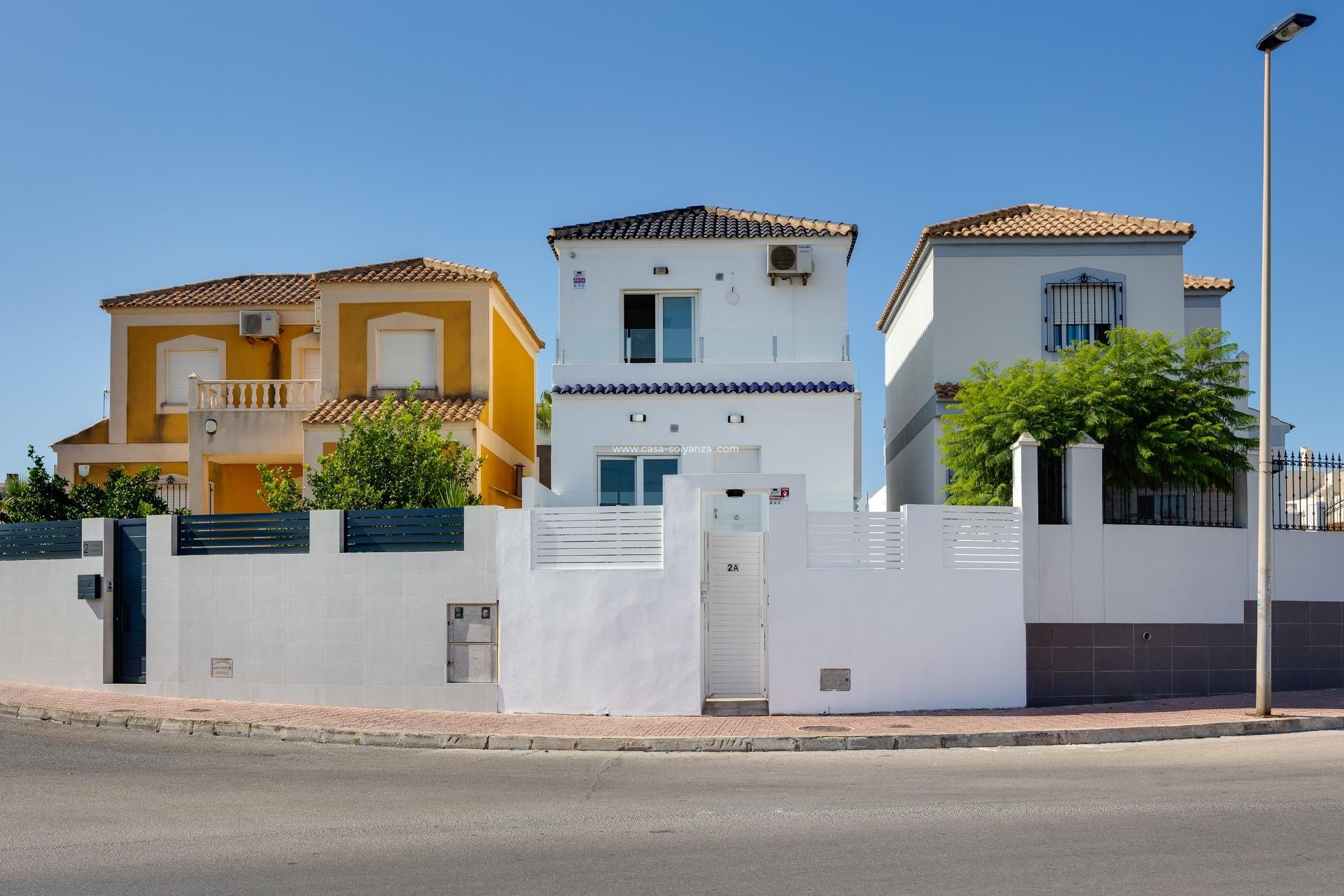 Wiederverkauf - Villa - Torrevieja - Aguas nuevas