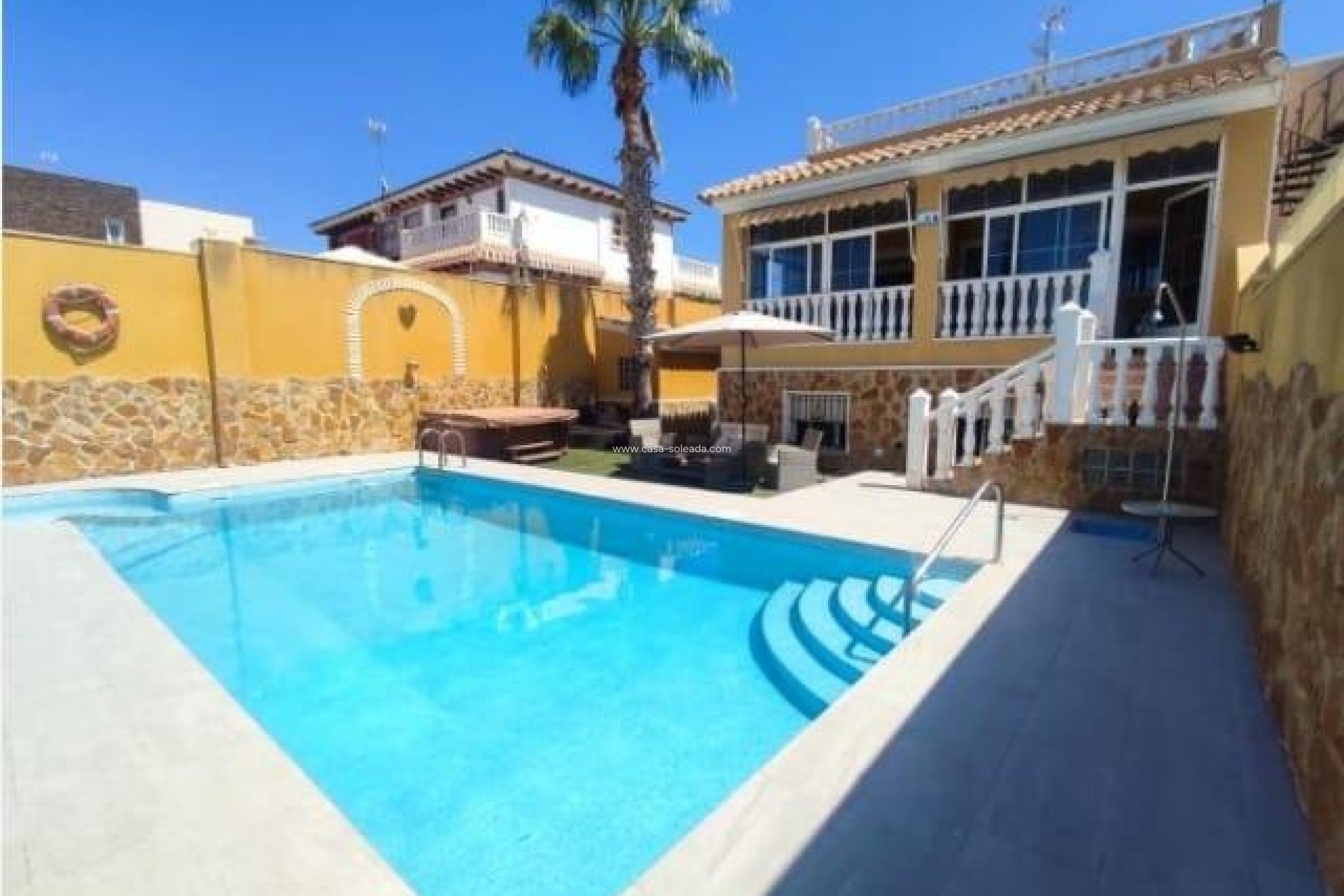 Wiederverkauf - Villa - Torrevieja - Aguas nuevas