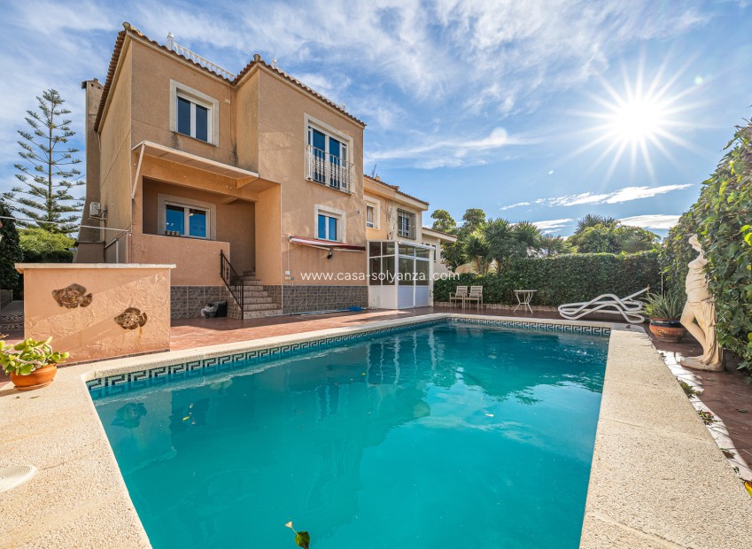 Wiederverkauf - Villa - Torrevieja - El Chaparral