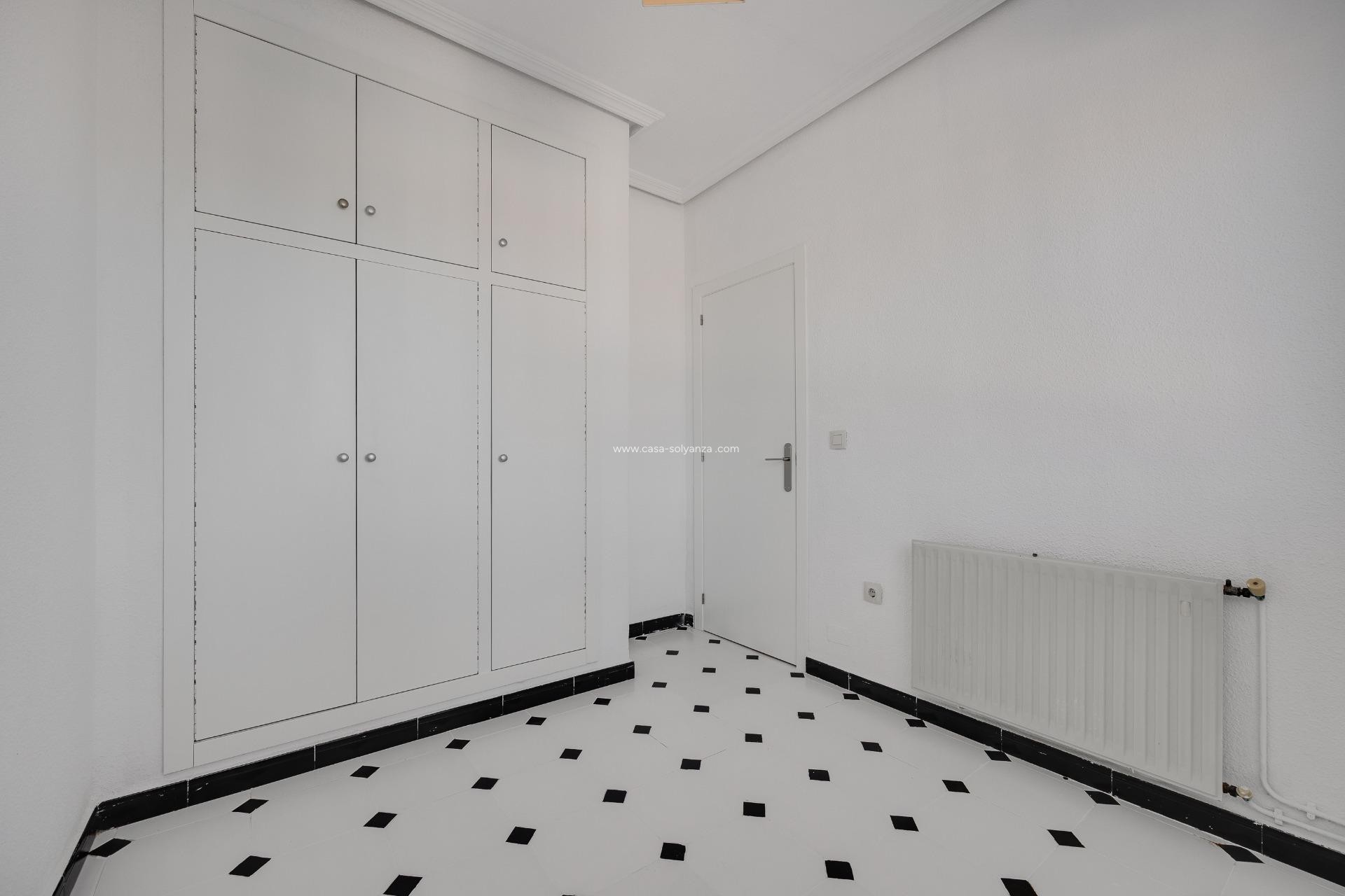 Wiederverkauf - Villa - Torrevieja - La Siesta