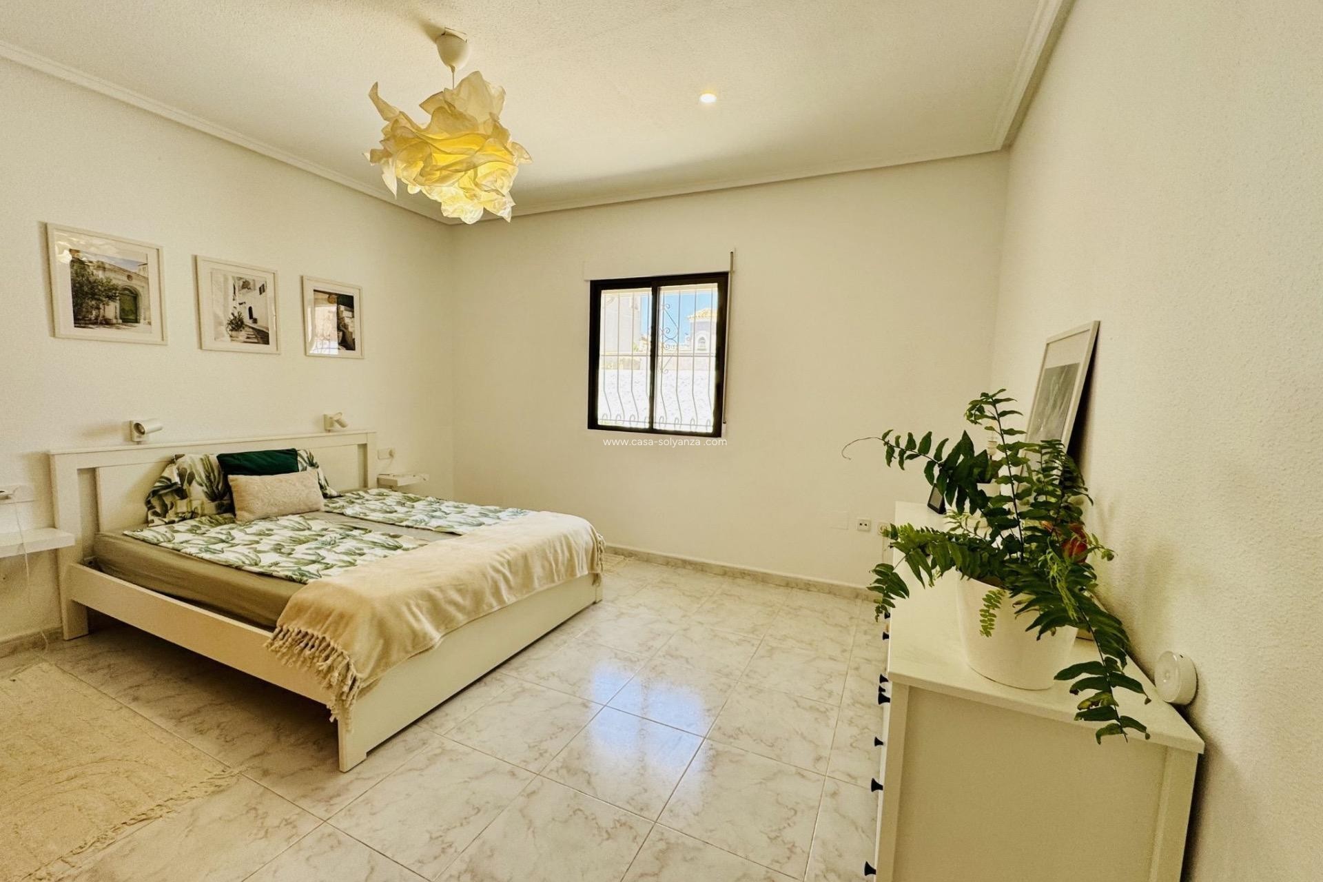 Wiederverkauf - Villa - Torrevieja - La Siesta