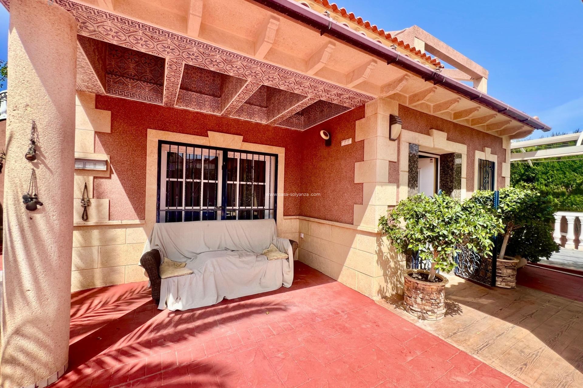 Wiederverkauf - Villa - Torrevieja - Los Balcones
