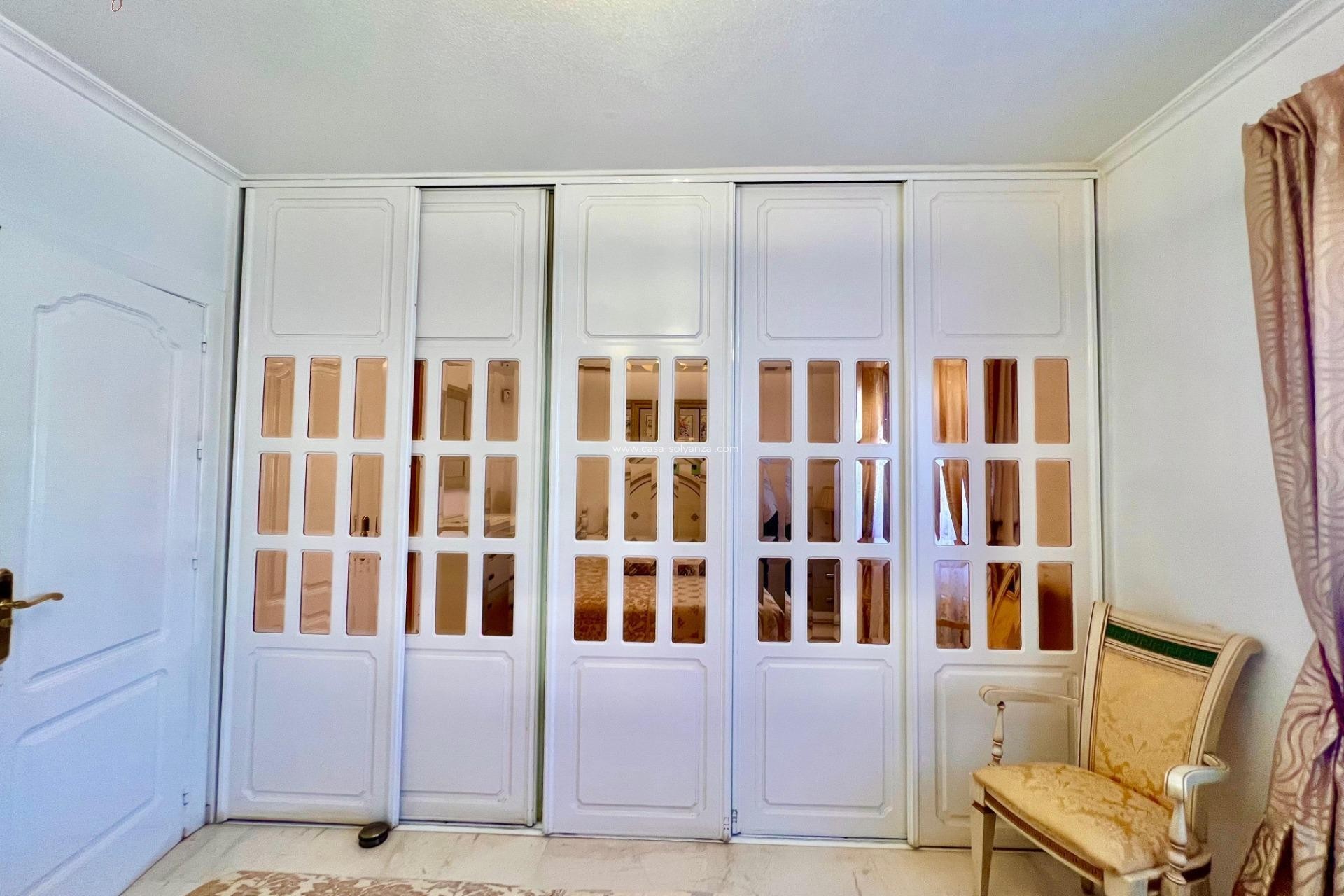 Wiederverkauf - Villa - Torrevieja - Los Balcones