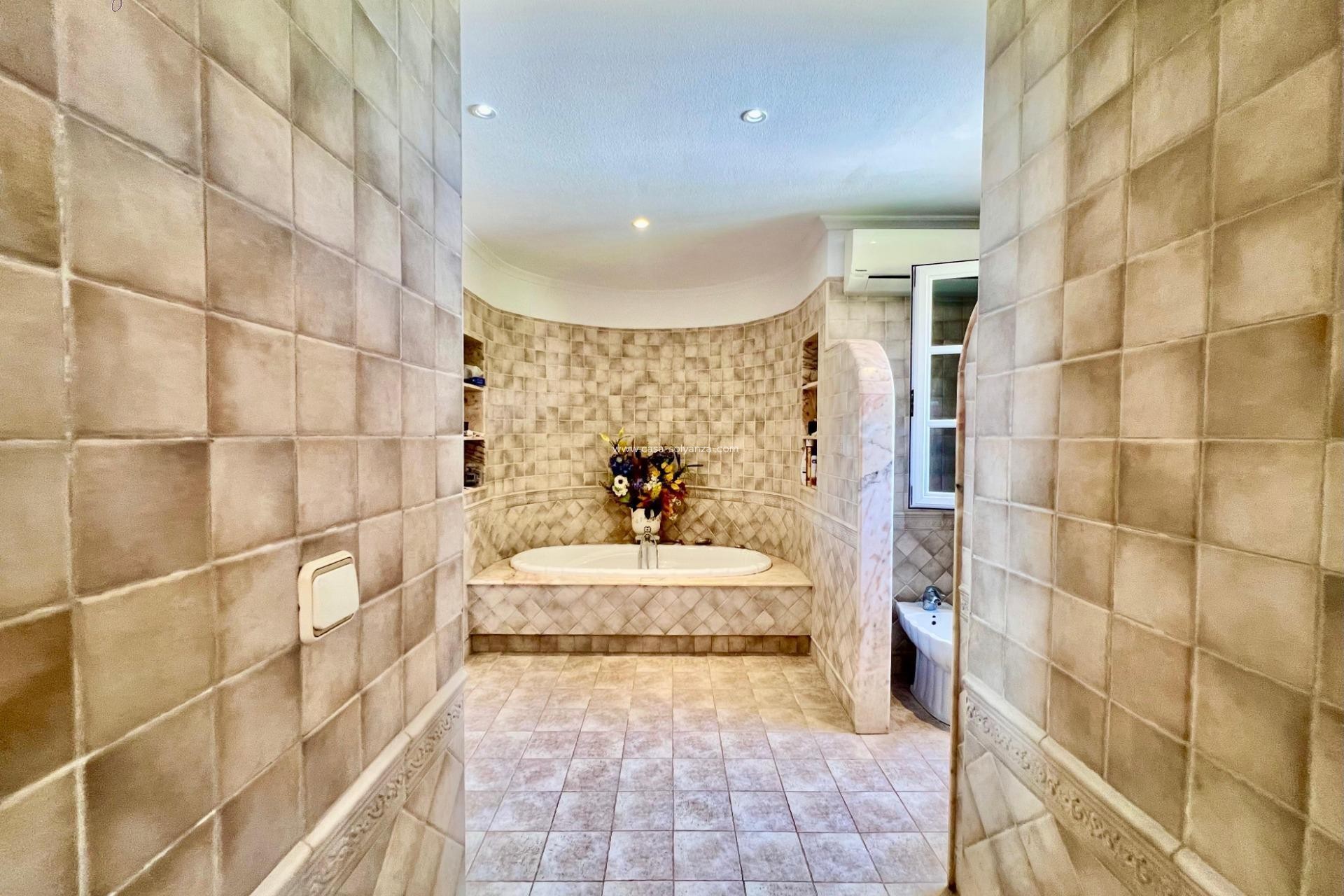 Wiederverkauf - Villa - Torrevieja - Los Balcones