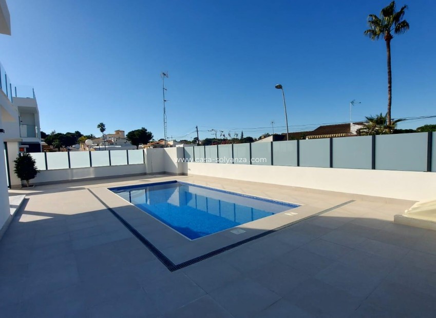 Wiederverkauf - Villa - Torrevieja - Los Balcones