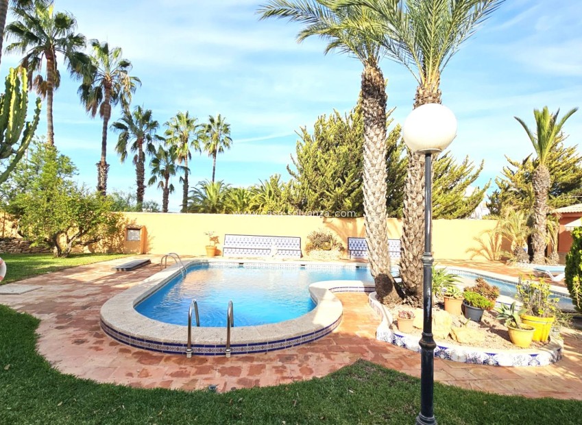 Wiederverkauf - Villa - Torrevieja - San Luis