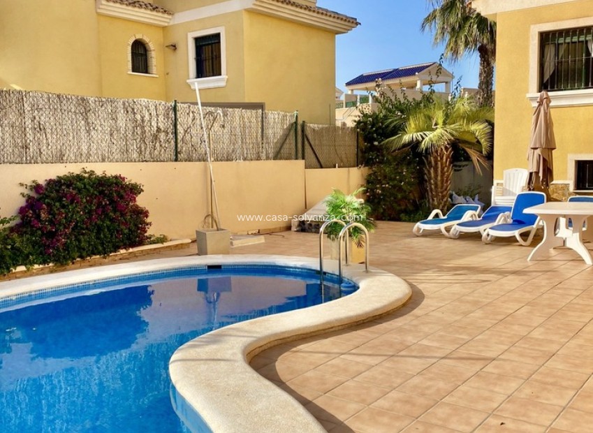 Wiederverkauf - Villa - Villamartin - Villamartín