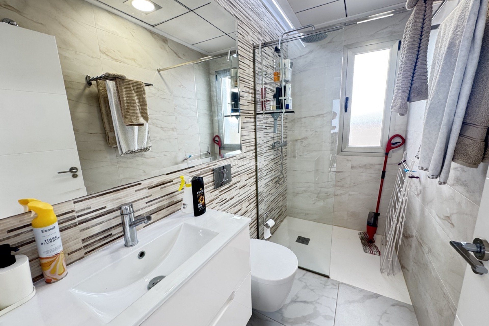 Wiederverkauf - Villa - Villamartin - Villamartín