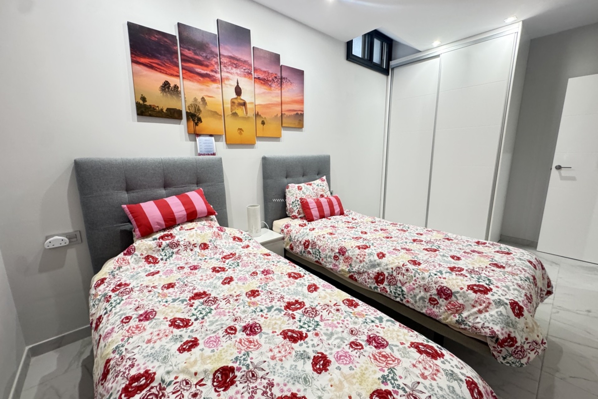 Wiederverkauf - Villa - Villamartin - Villamartín