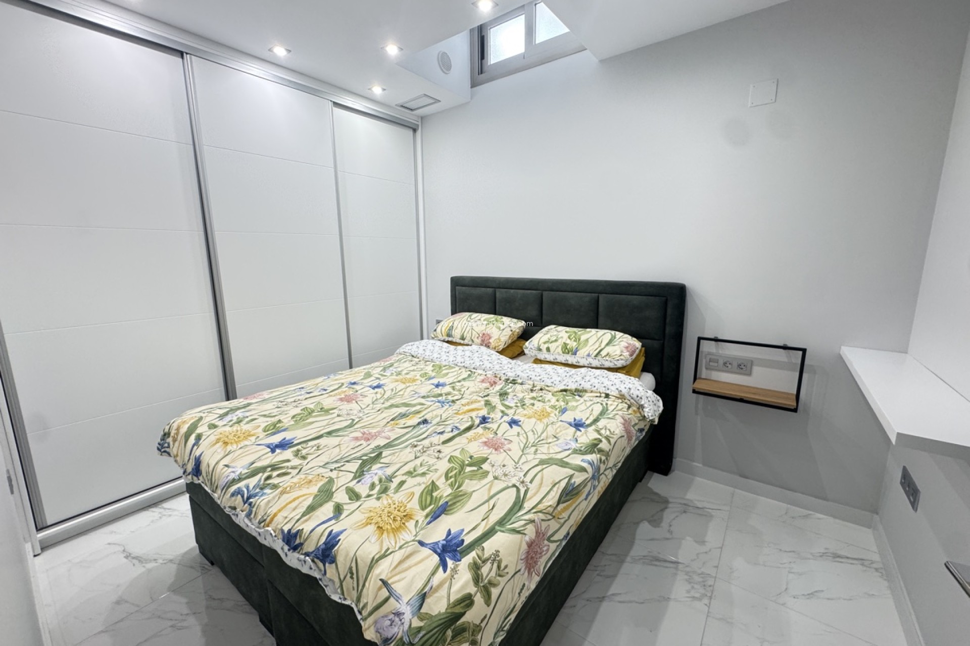 Wiederverkauf - Villa - Villamartin - Villamartín