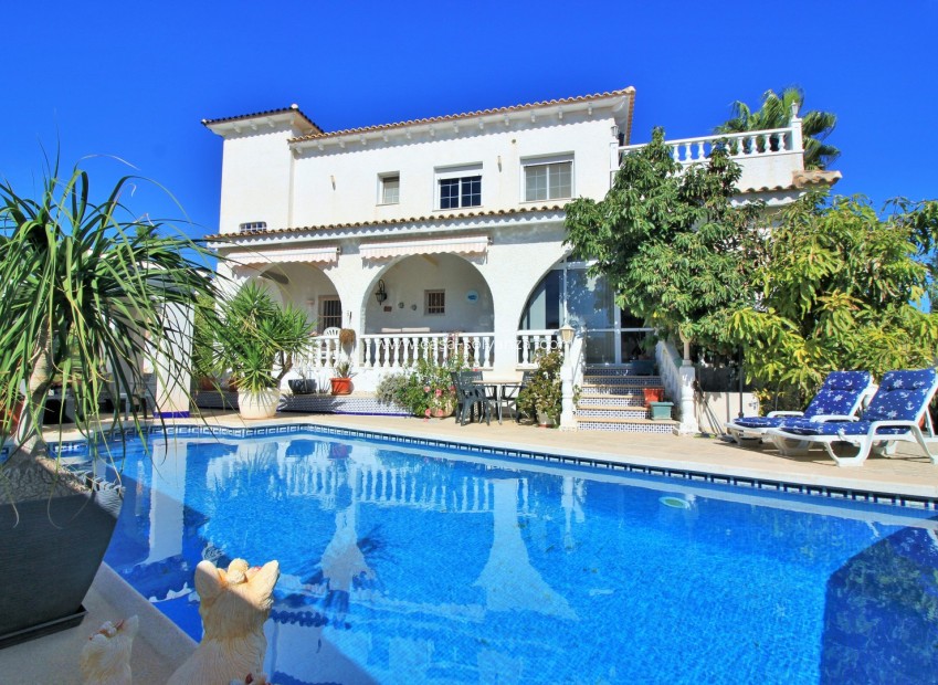 Wiederverkauf - Villa - Villamartin - Villamartín