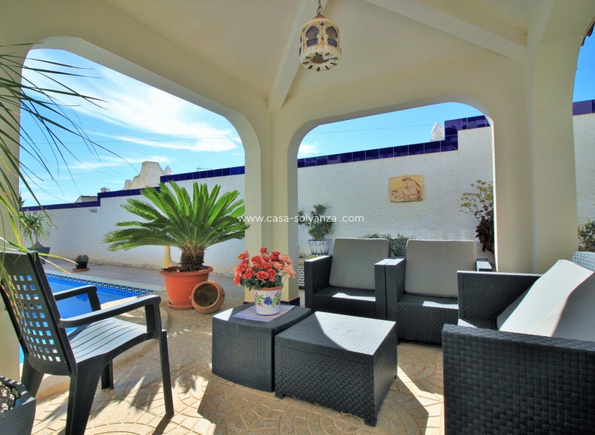 Wiederverkauf - Villa - Villamartin - Villamartín