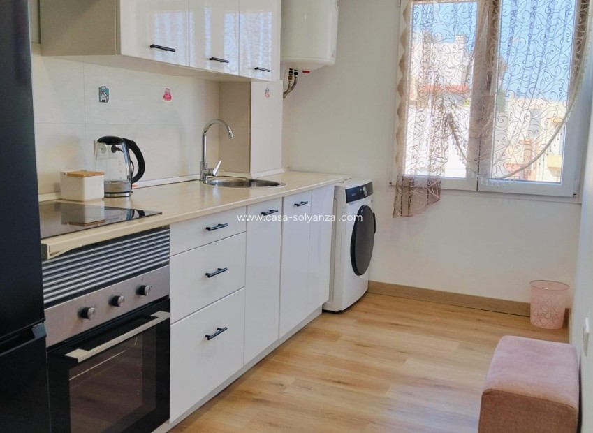 Wiederverkauf - Wohnung - Alicante - Altozano