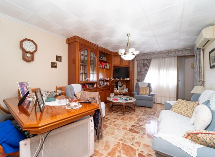 Wiederverkauf - Wohnung - Alicante