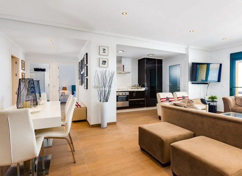 Wiederverkauf - Wohnung - Lomas De Campoamor - Inland