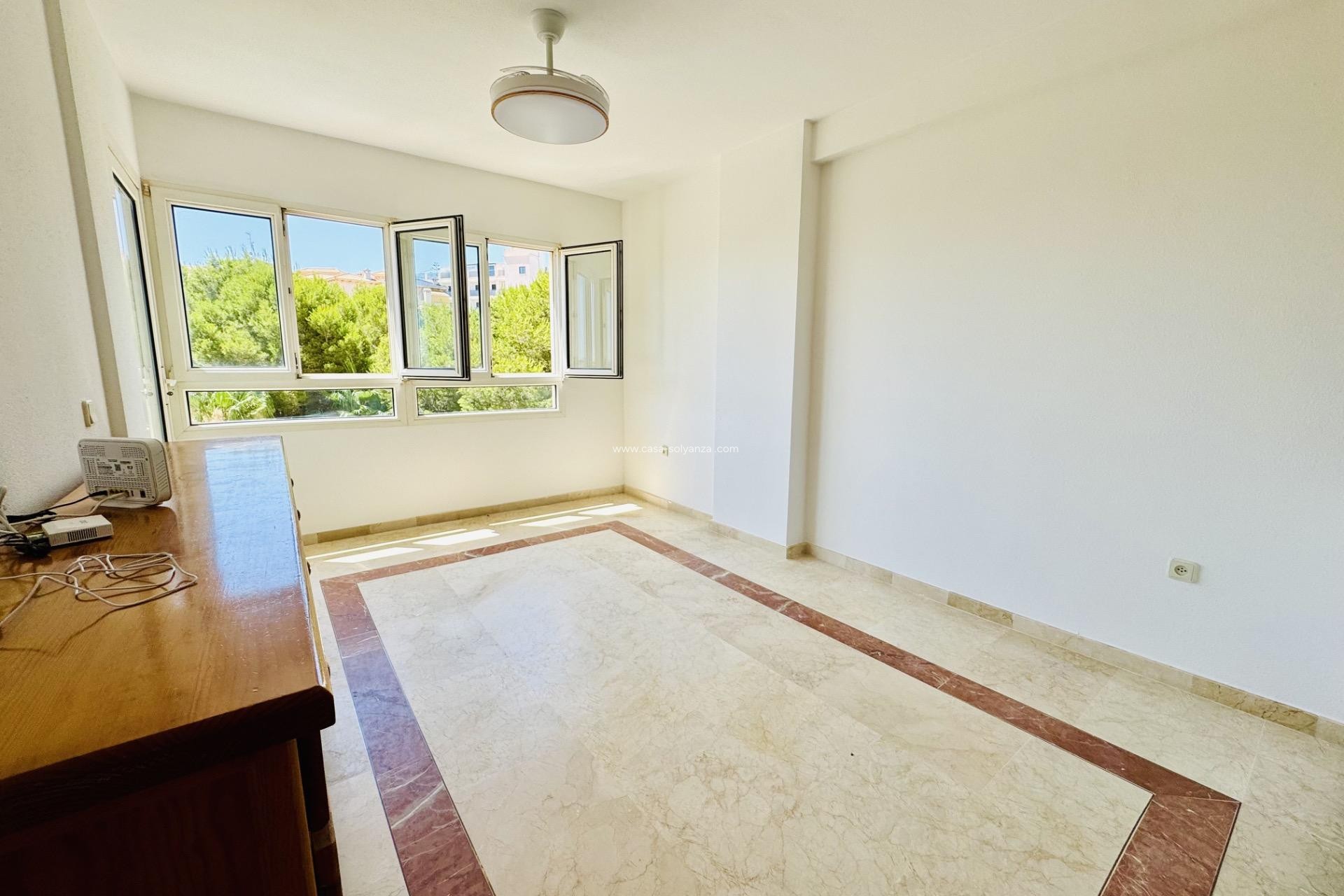 Wiederverkauf - Wohnung - Orihuela Costa - Altos De Campoamor