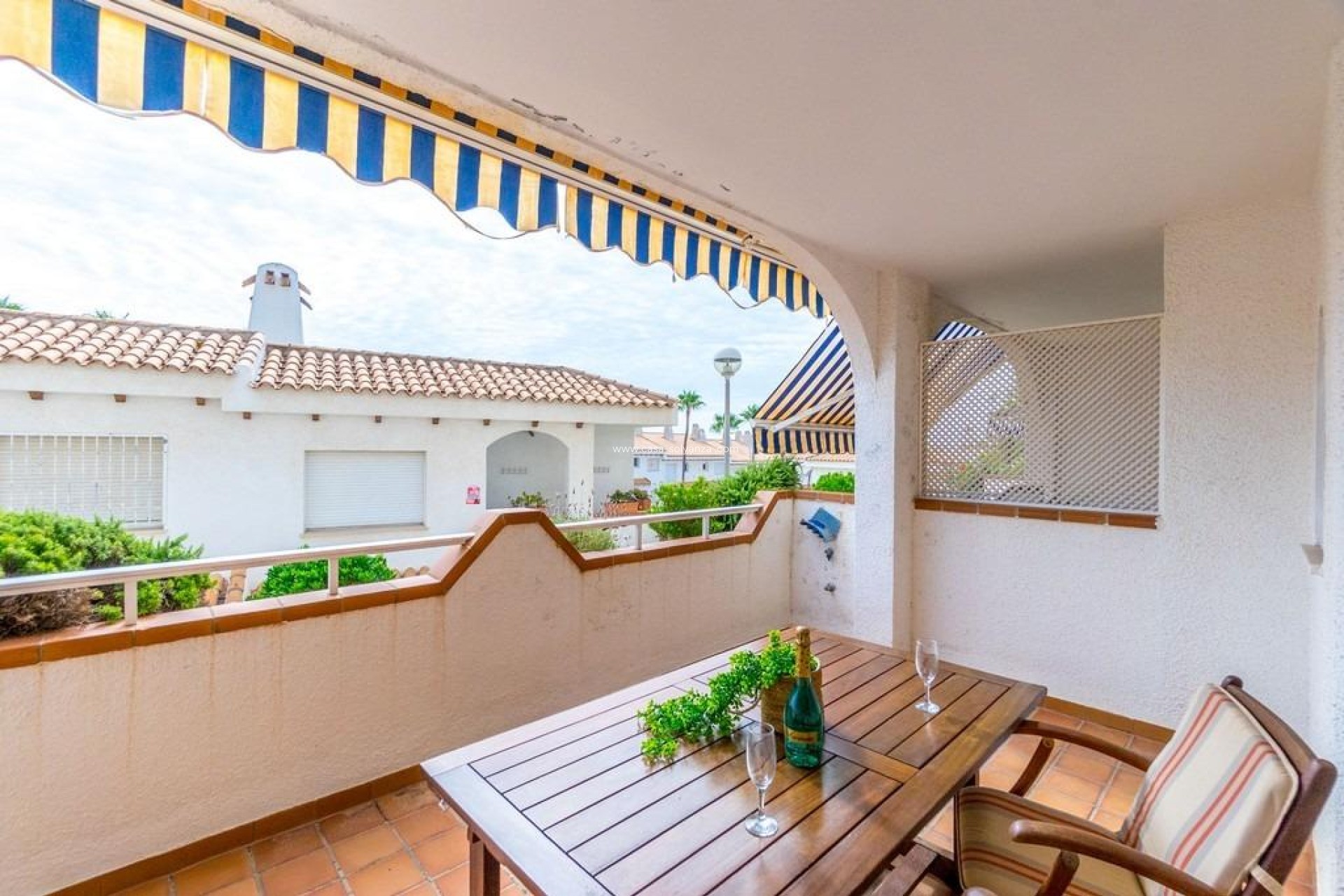 Wiederverkauf - Wohnung - Orihuela Costa - Campoamor