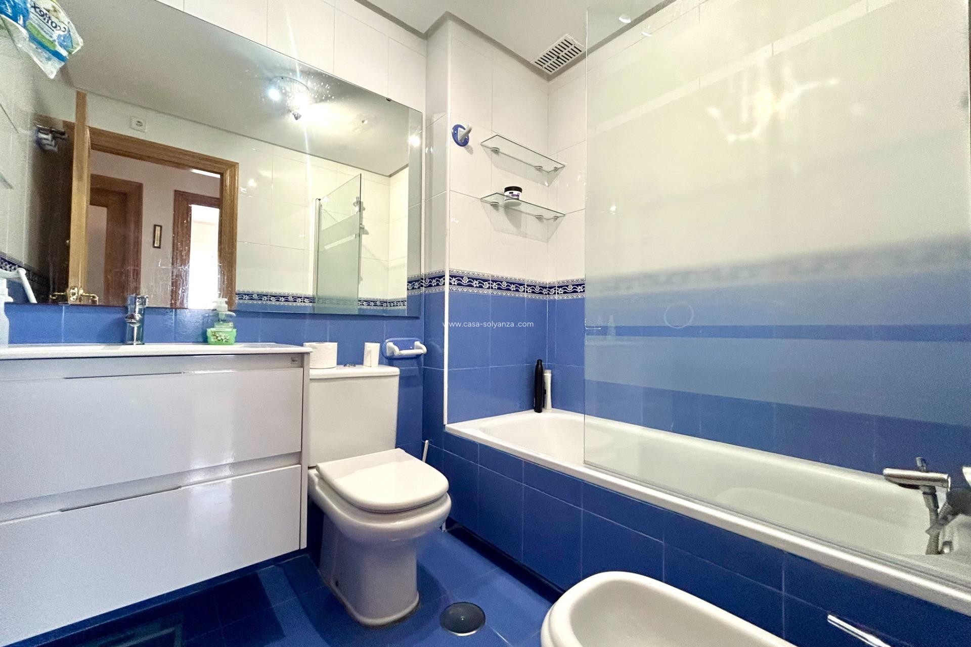 Wiederverkauf - Wohnung - Orihuela Costa - Campoamor