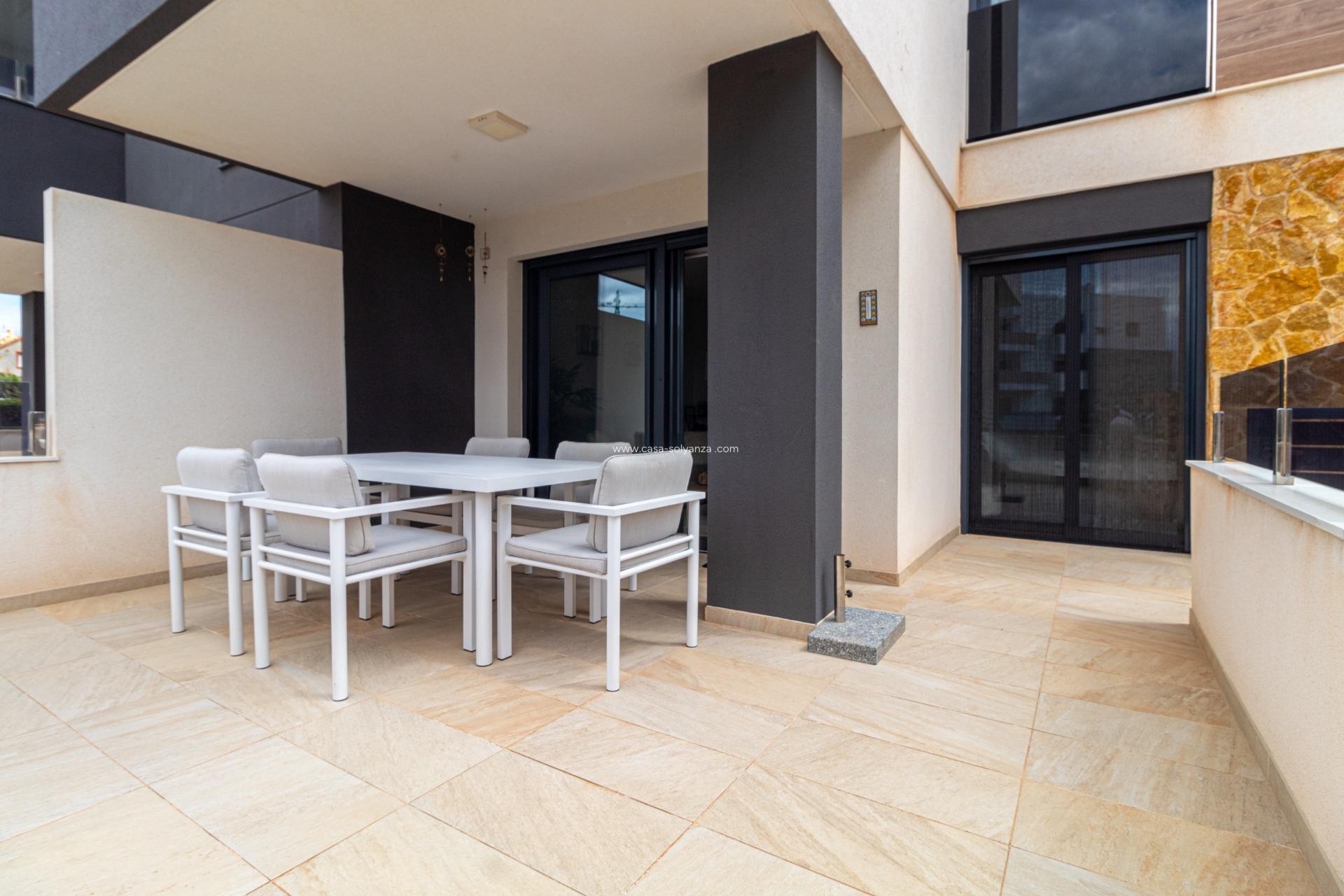 Wiederverkauf - Wohnung - Orihuela Costa - La Florida