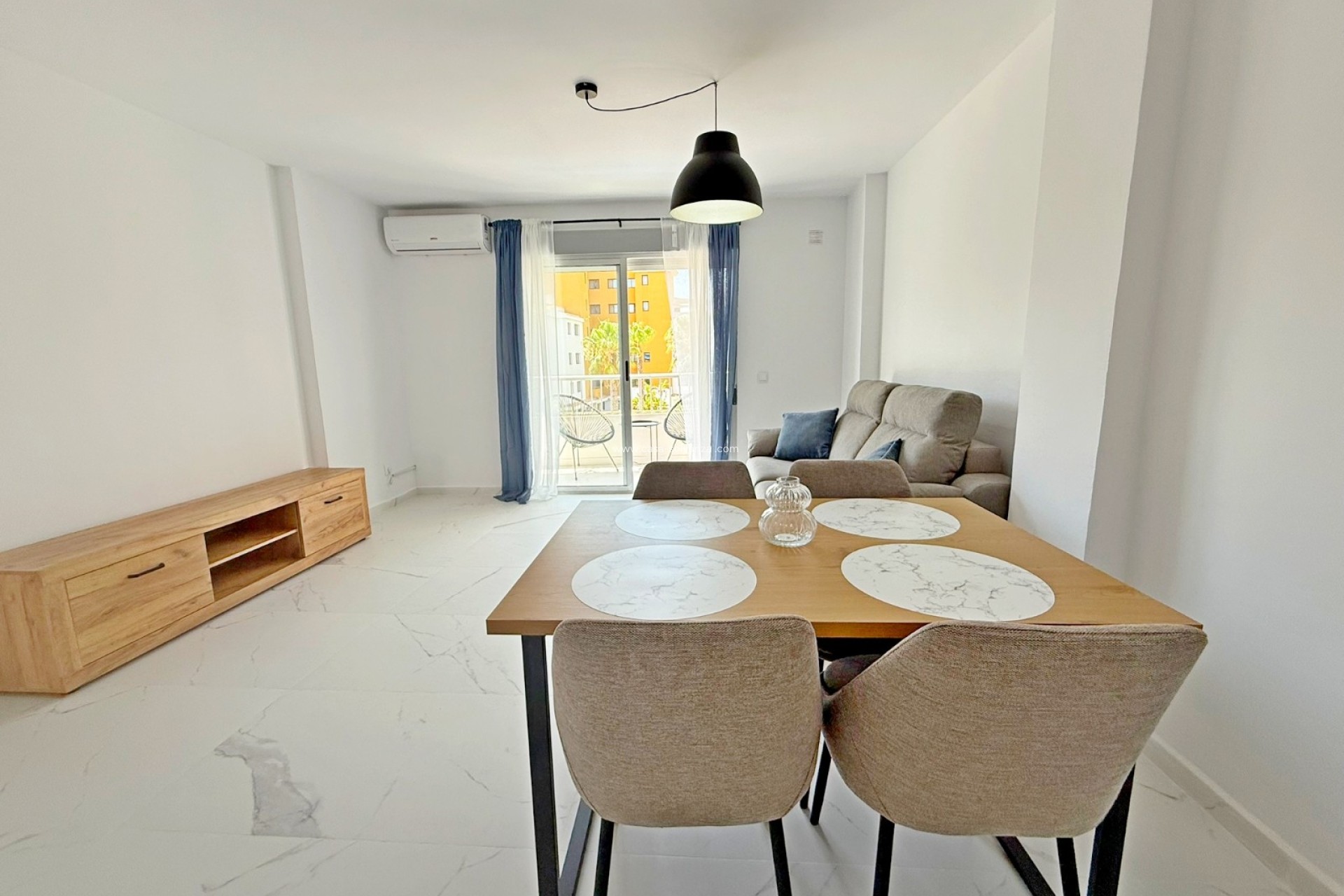 Wiederverkauf - Wohnung - Orihuela Costa - Punta Prima