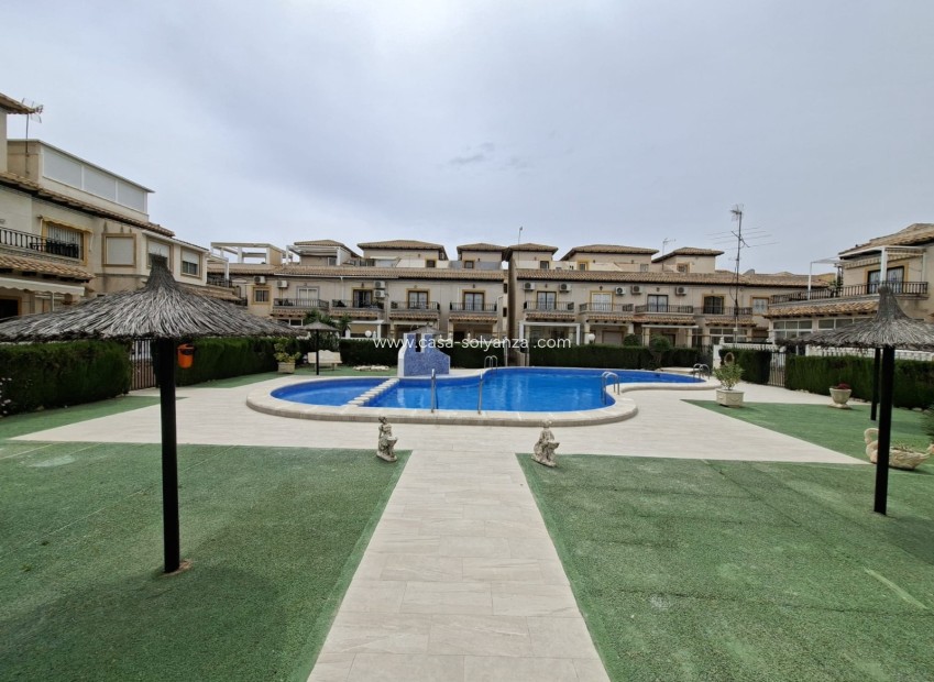 Wiederverkauf - Wohnung - Orihuela Costa - Punta Prima