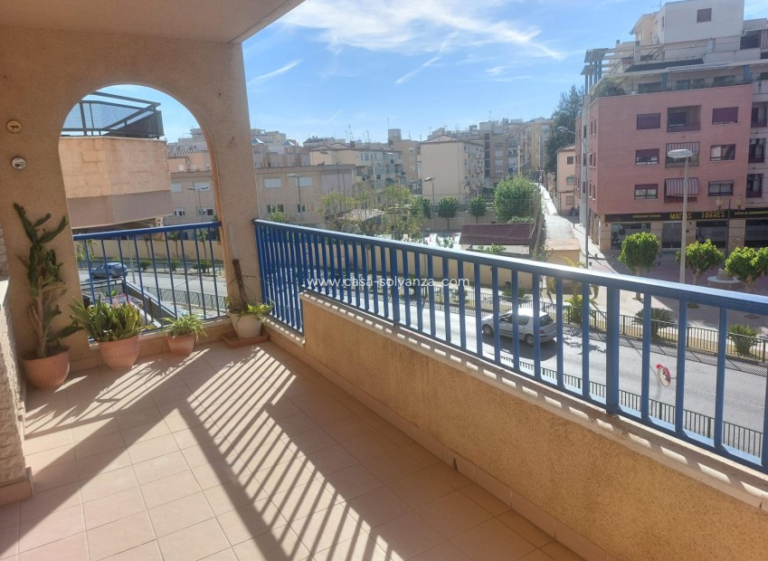 Wiederverkauf - Wohnung - Orihuela - Zona Centro