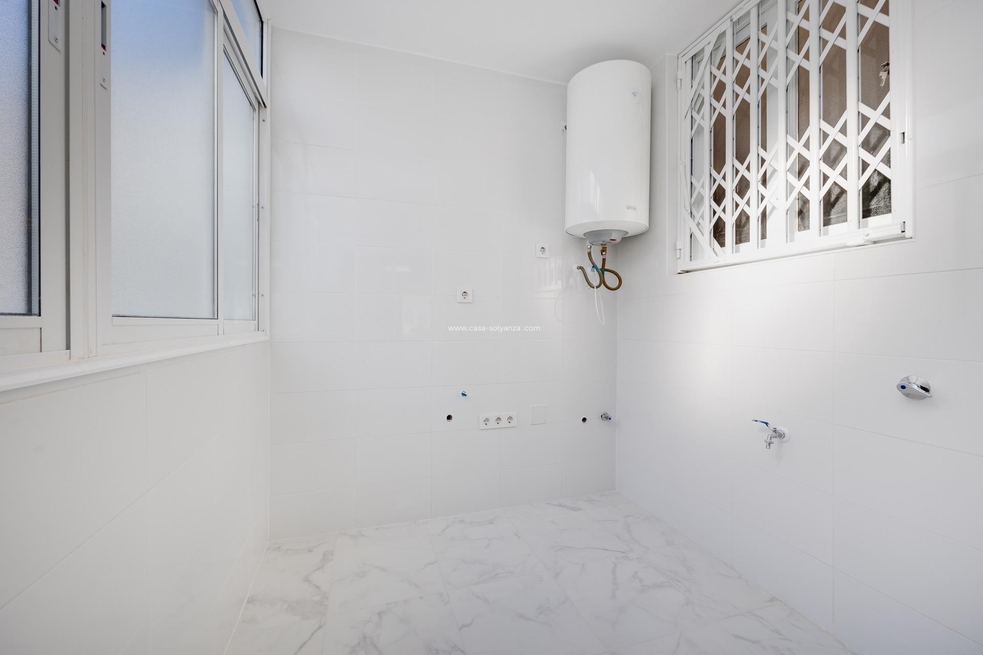 Wiederverkauf - Wohnung - Torrevieja - Acequion