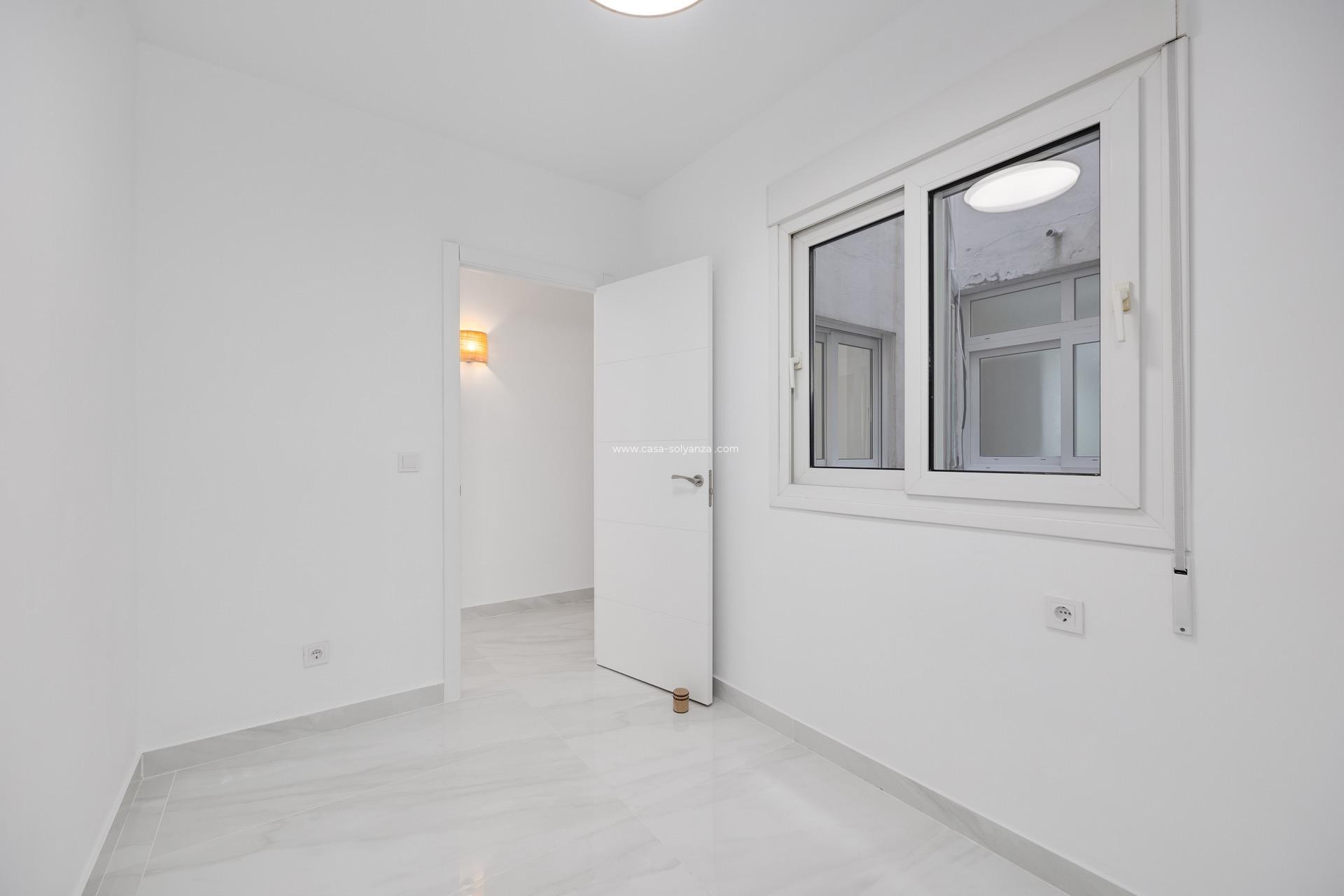 Wiederverkauf - Wohnung - Torrevieja - Acequion