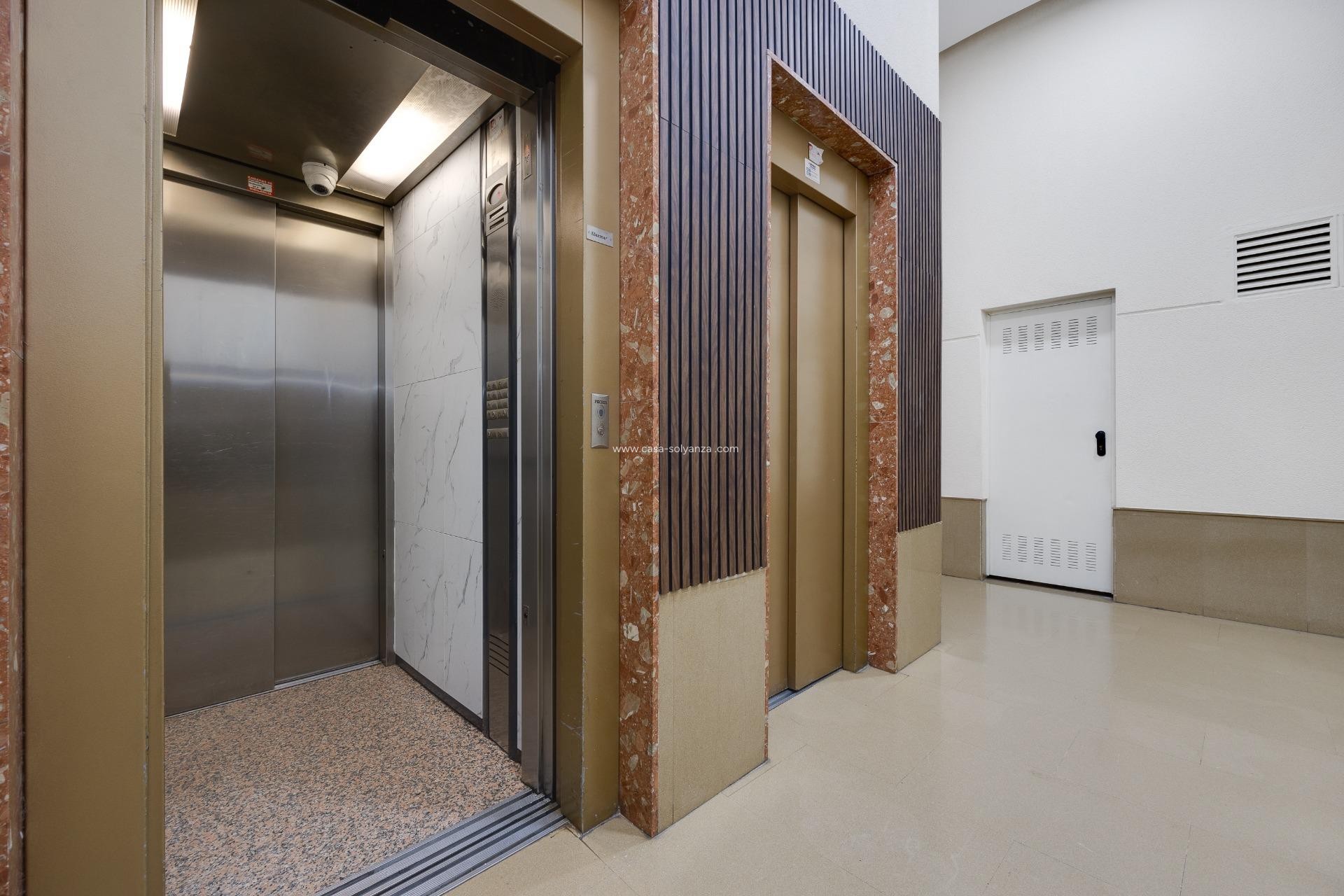 Wiederverkauf - Wohnung - Torrevieja - Center