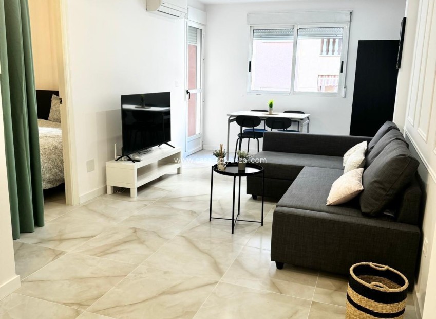 Wiederverkauf - Wohnung - Torrevieja - Center