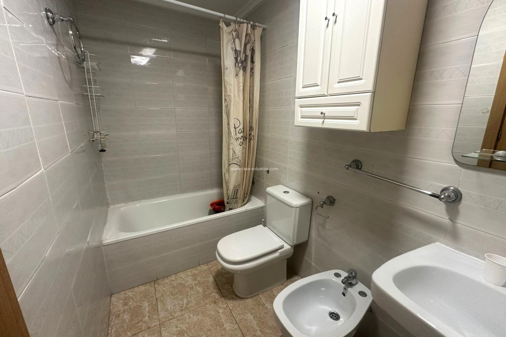 Wiederverkauf - Wohnung - Torrevieja - Center