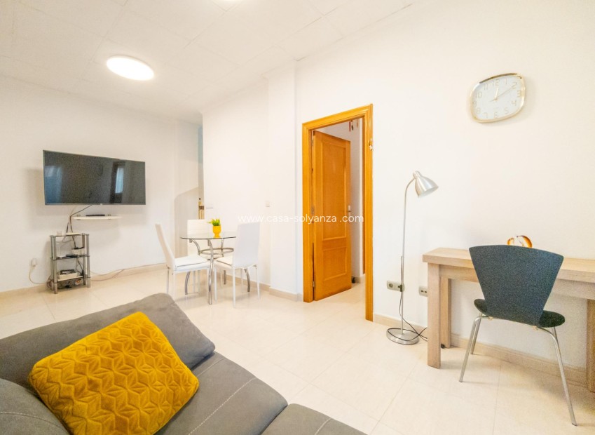 Wiederverkauf - Wohnung - Torrevieja - Center