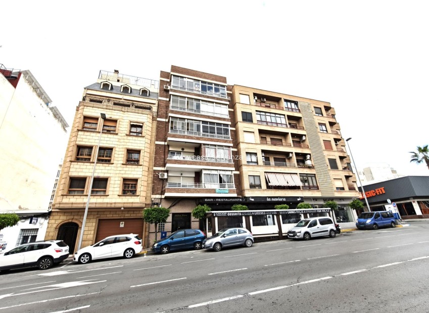 Wiederverkauf - Wohnung - Torrevieja - Center