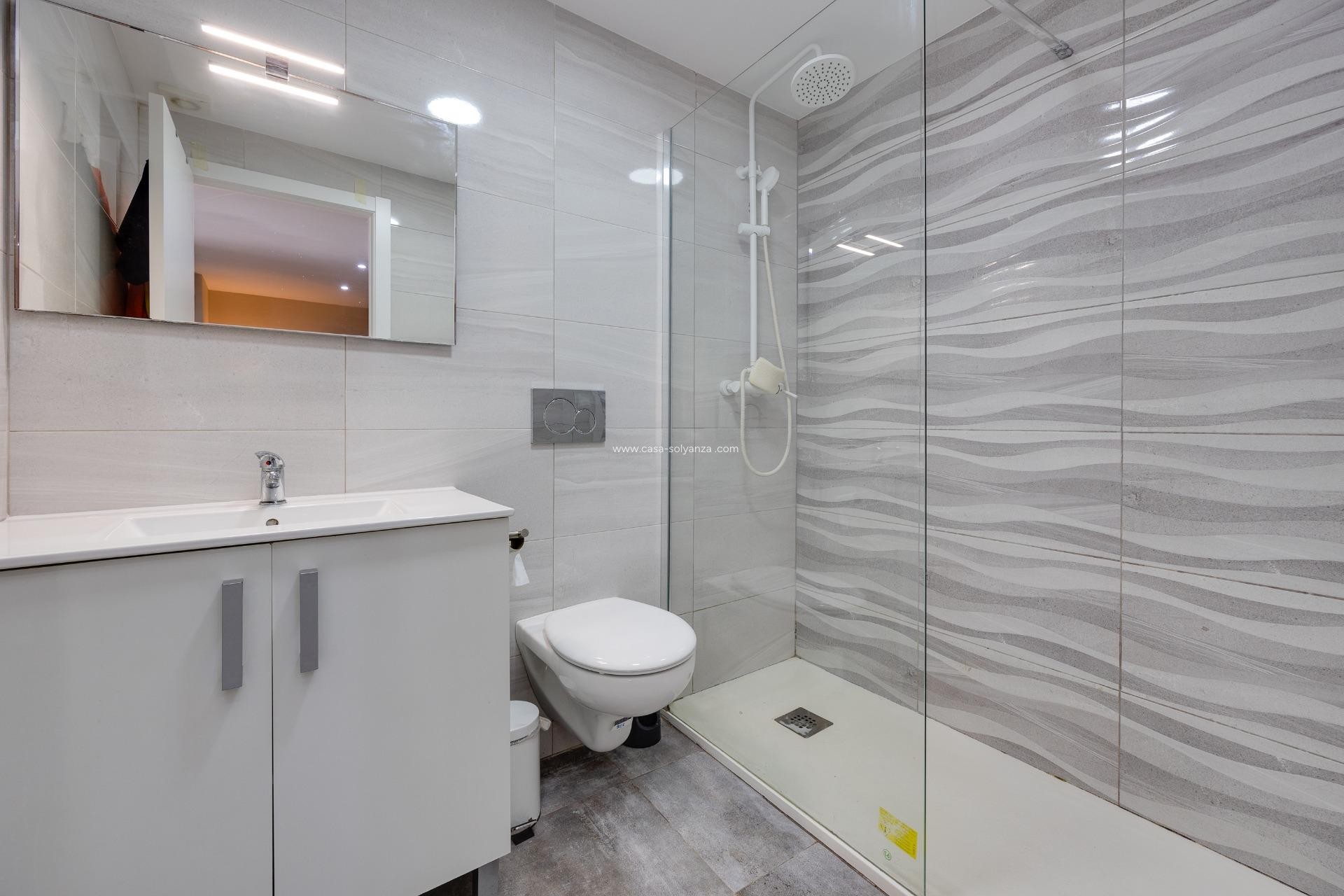 Wiederverkauf - Wohnung - Torrevieja - Center