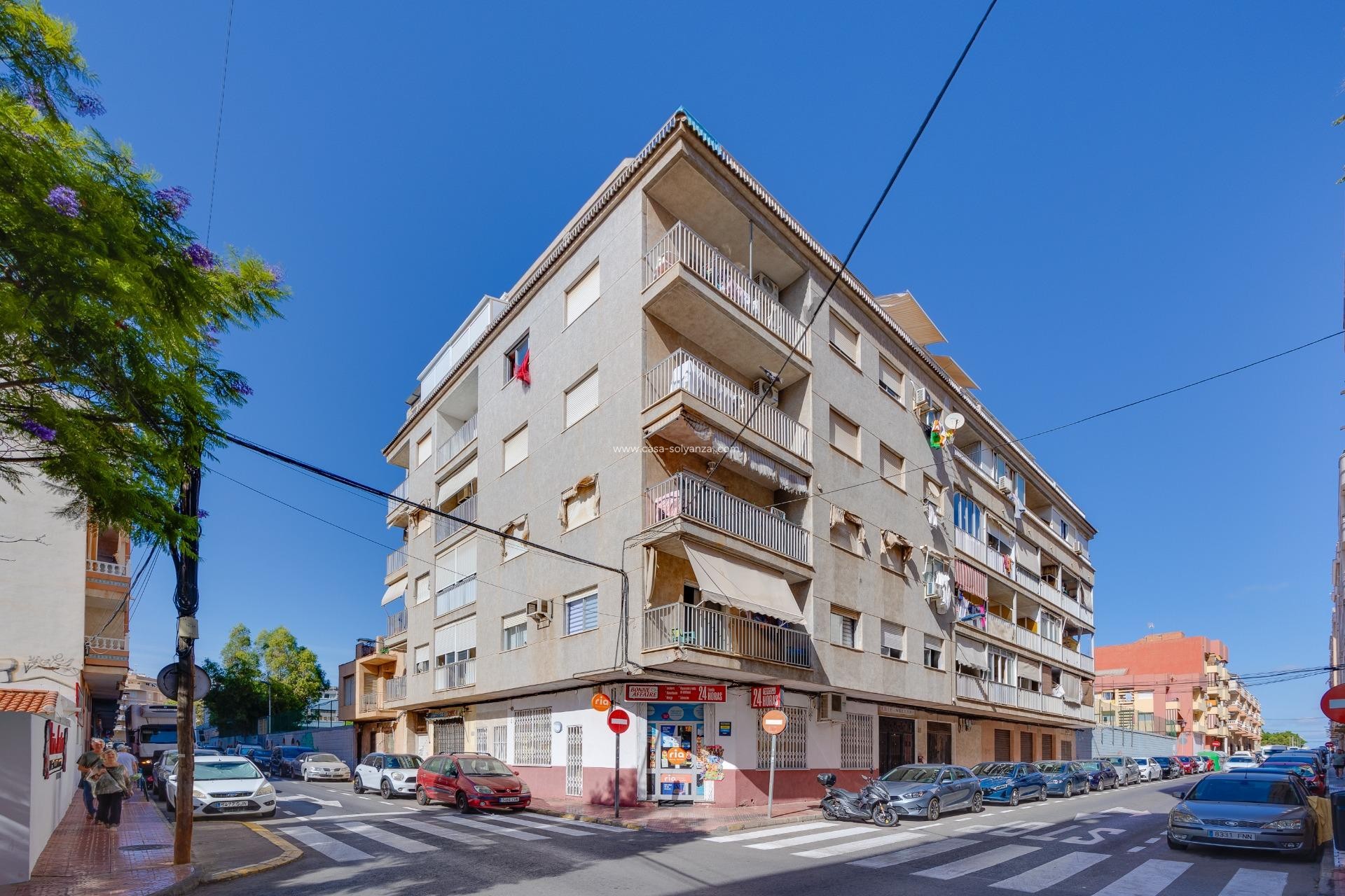 Wiederverkauf - Wohnung - Torrevieja - Center