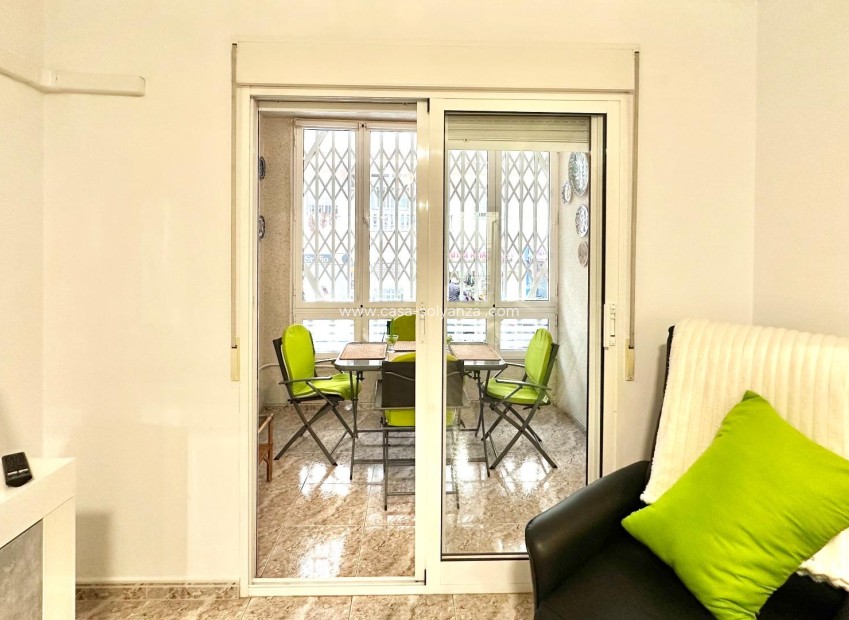 Wiederverkauf - Wohnung - Torrevieja - Center