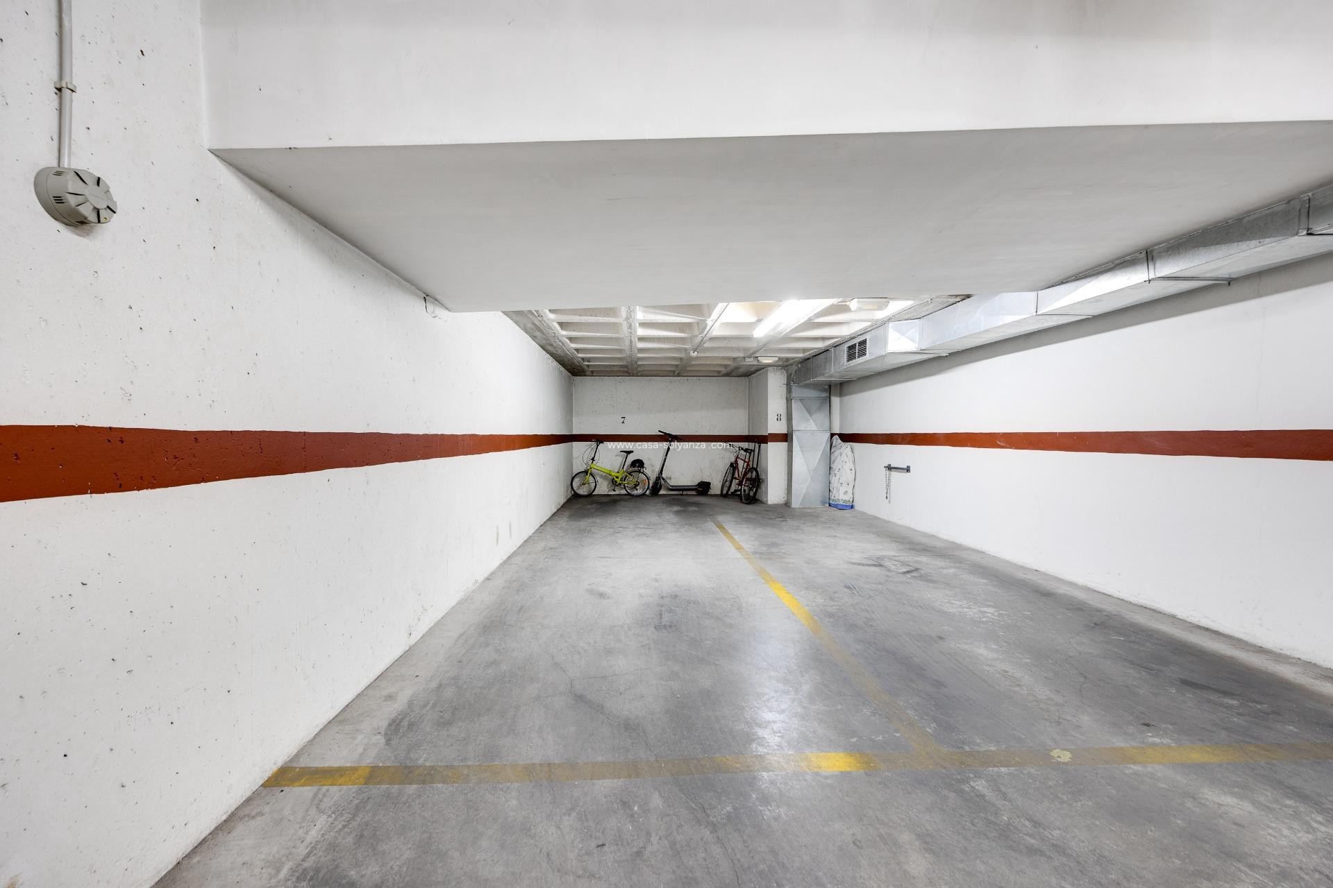 Wiederverkauf - Wohnung - Torrevieja - Center
