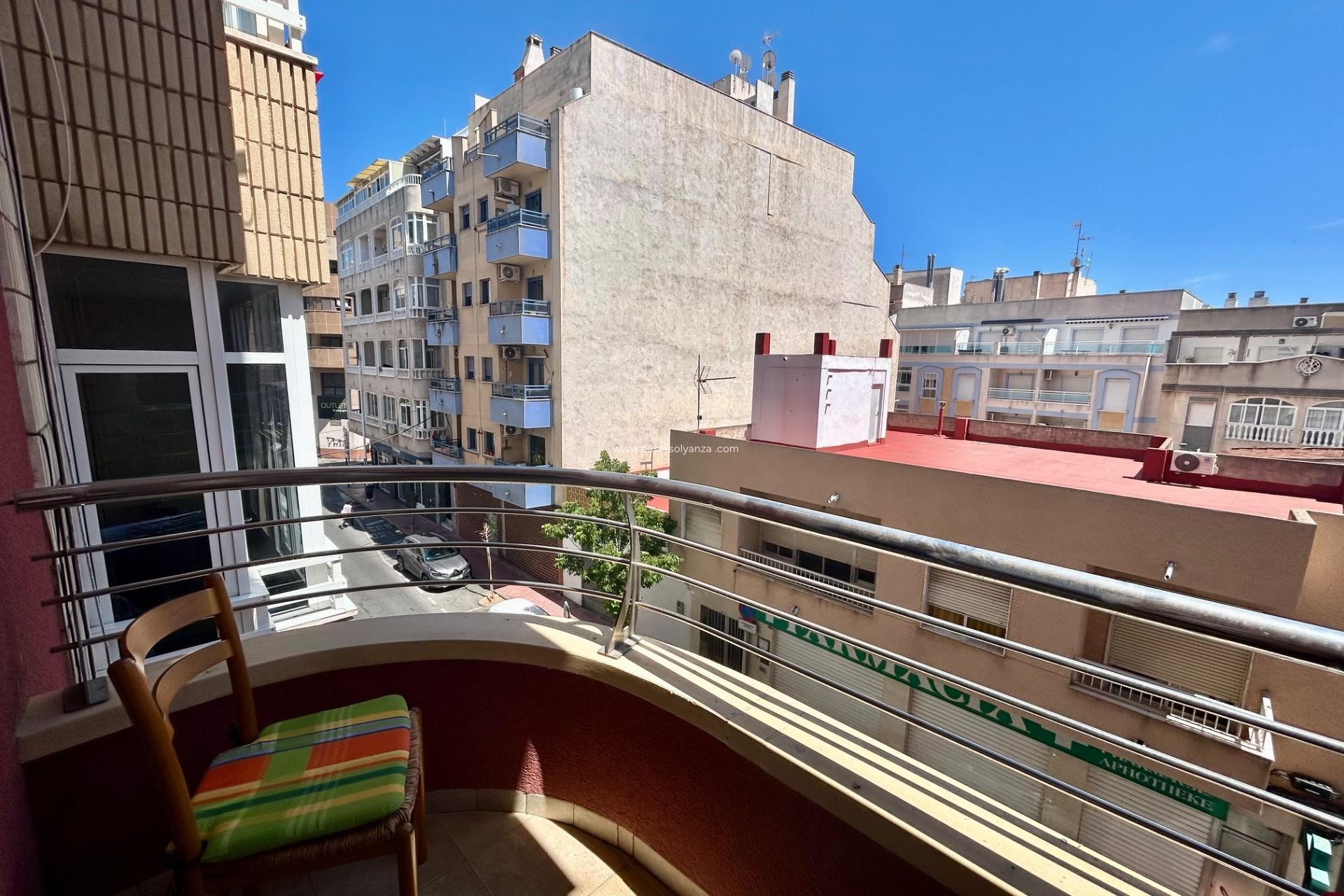 Wiederverkauf - Wohnung - Torrevieja - Center