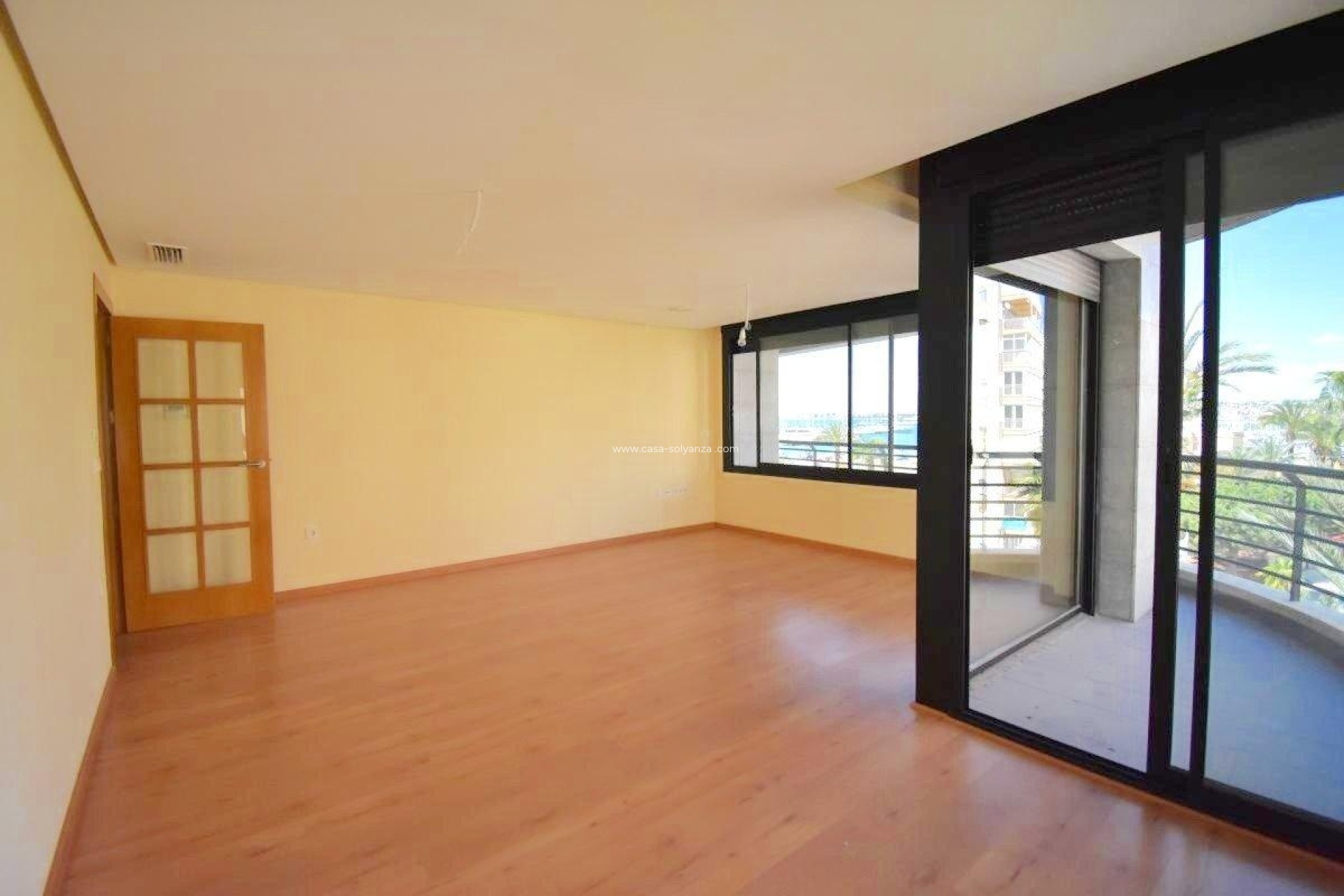 Wiederverkauf - Wohnung - Torrevieja - Centro - Muelle Pesquero