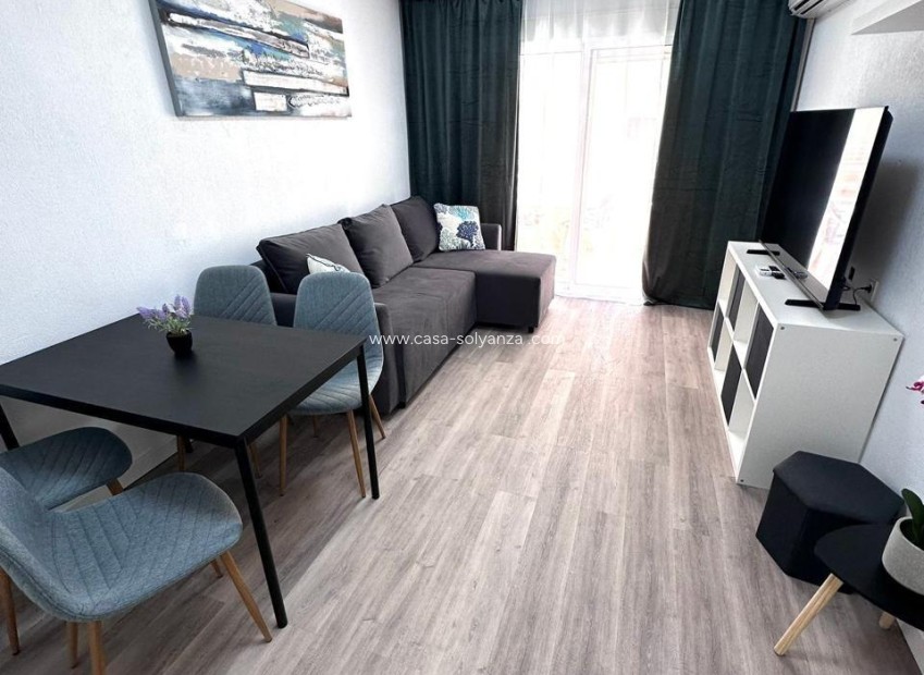 Wiederverkauf - Wohnung - Torrevieja - Centro - Muelle Pesquero