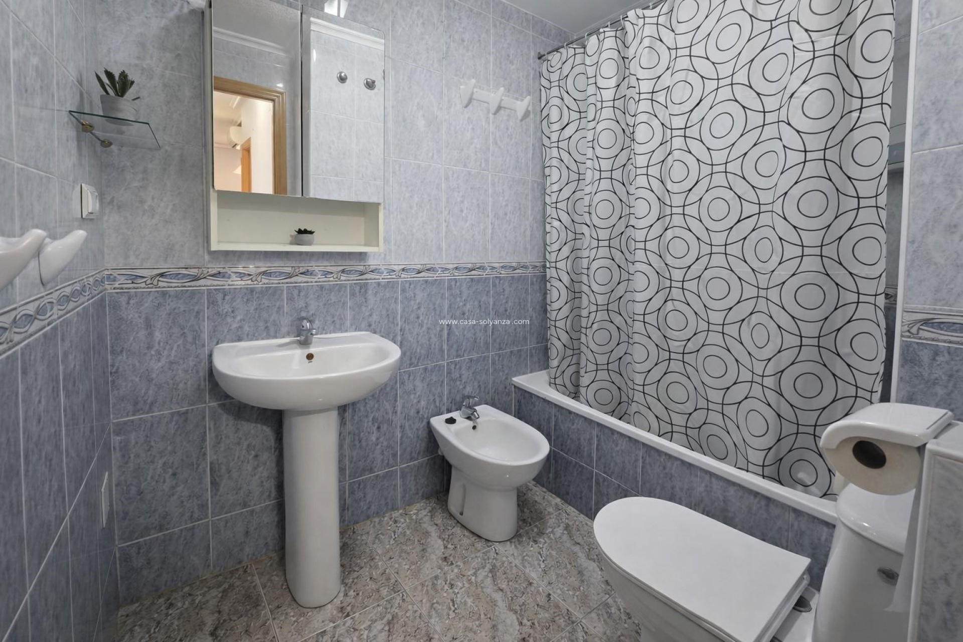 Wiederverkauf - Wohnung - Torrevieja - Centro - Muelle Pesquero