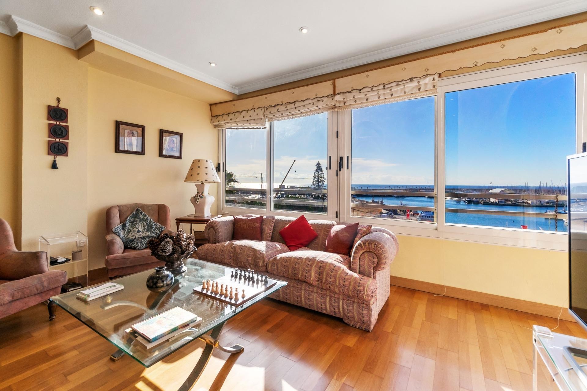 Wiederverkauf - Wohnung - Torrevieja - Centro - Muelle Pesquero