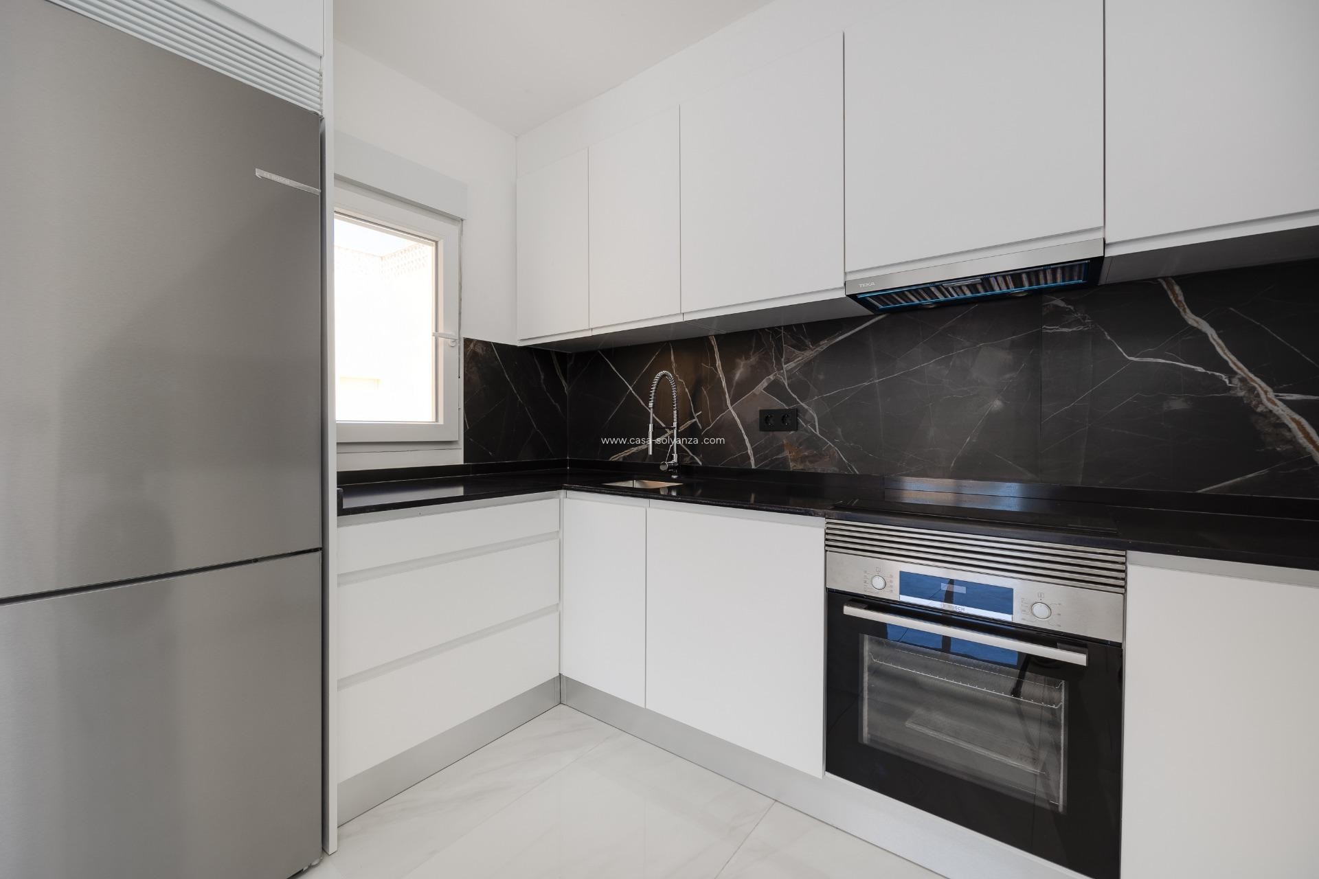 Wiederverkauf - Wohnung - Torrevieja - El Limonar