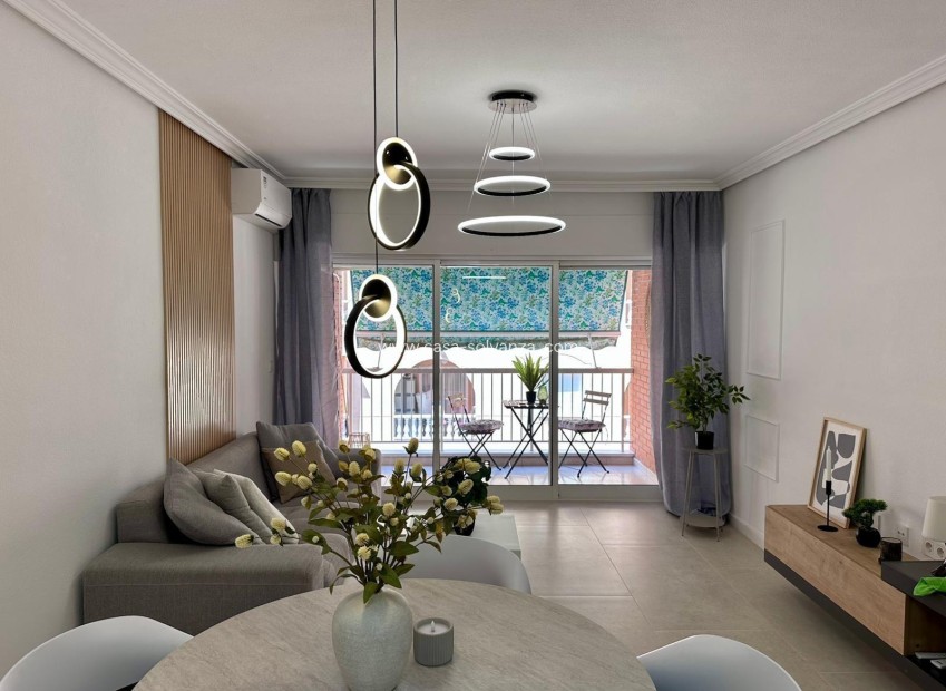 Wiederverkauf - Wohnung - Torrevieja - Habaneras