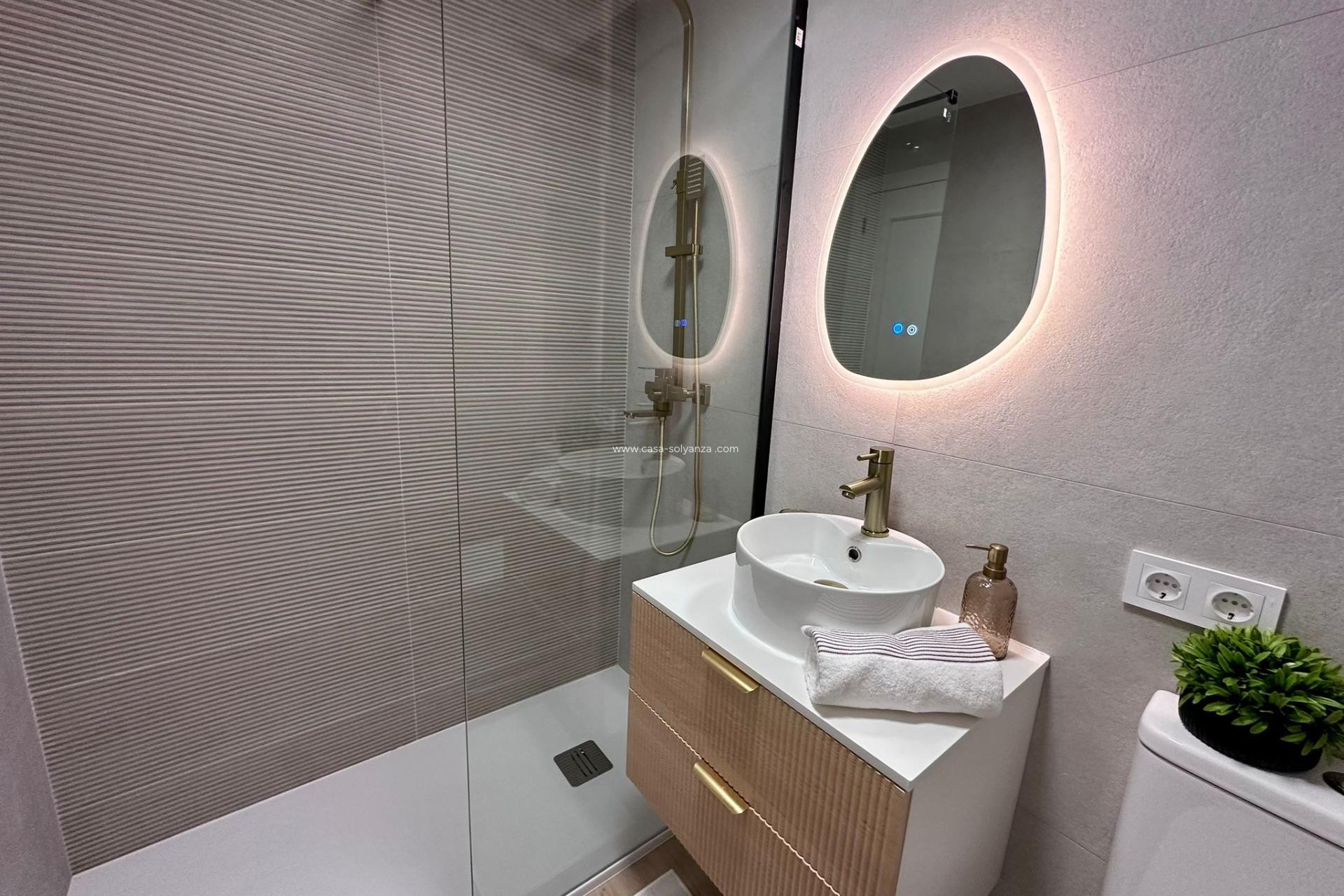 Wiederverkauf - Wohnung - Torrevieja - Habaneras