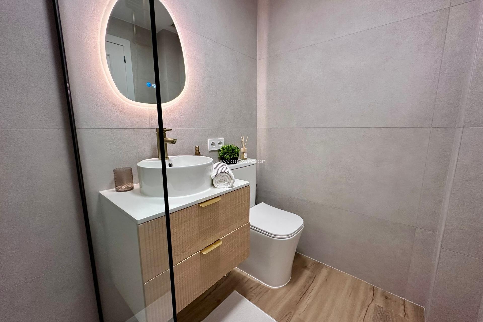 Wiederverkauf - Wohnung - Torrevieja - Habaneras