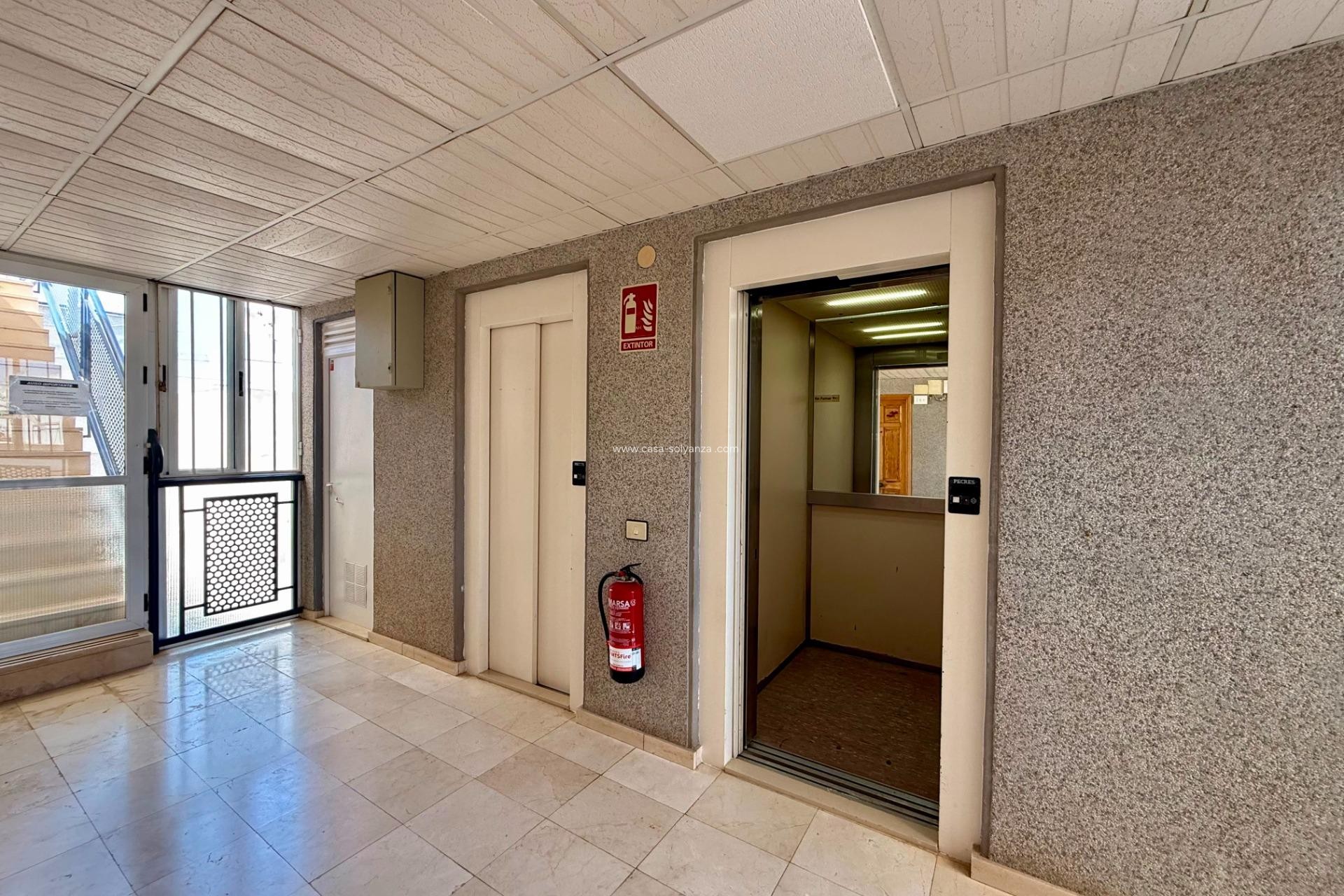 Wiederverkauf - Wohnung - Torrevieja - Habaneras