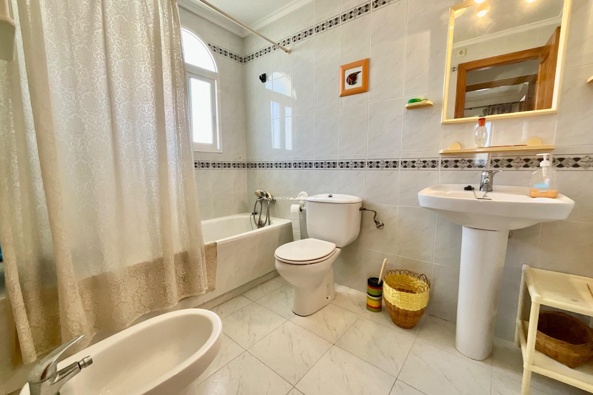 Wiederverkauf - Wohnung - Torrevieja - La Mata